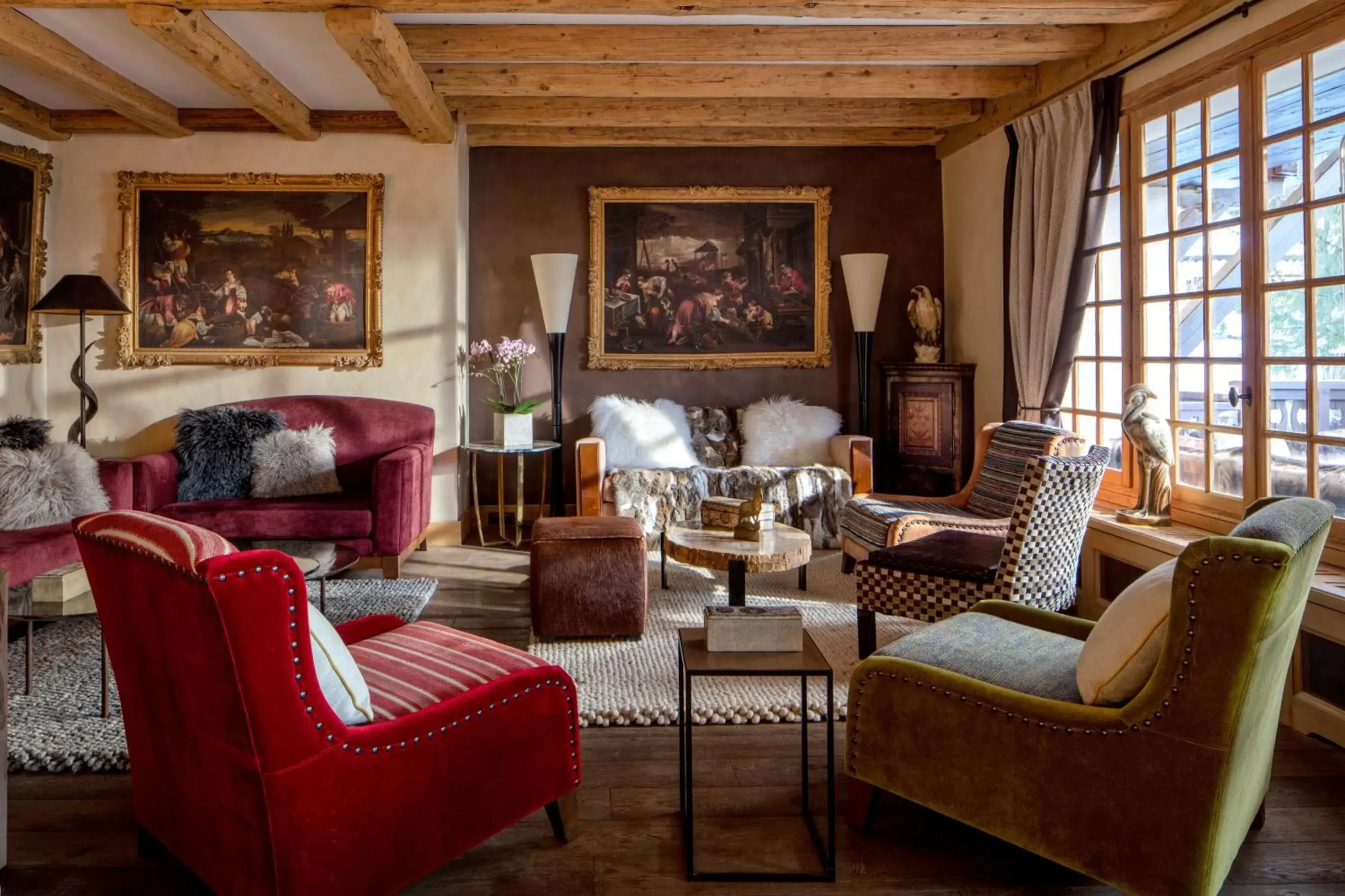 Lounge or bar, Seating Area in Les Chalets du Mont d'Arbois Megeve, a Four Seasons Hotel