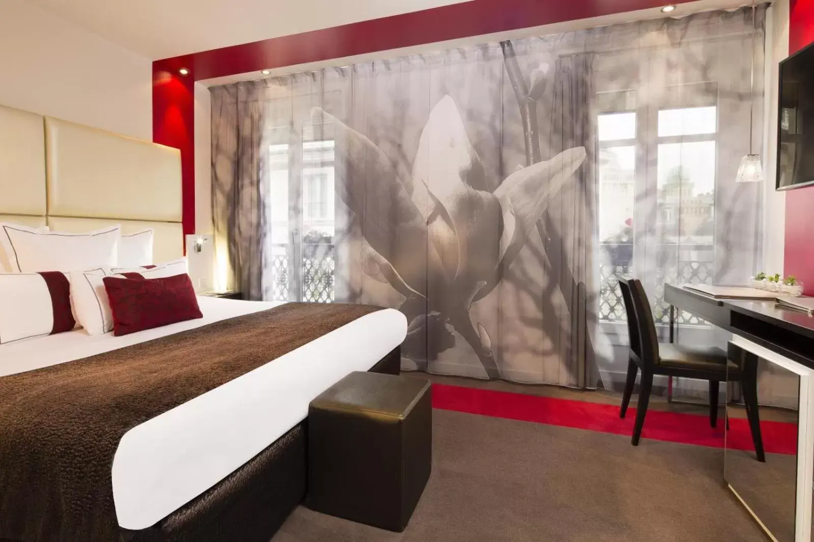 Bedroom, Bathroom in Grand Hotel Saint Michel