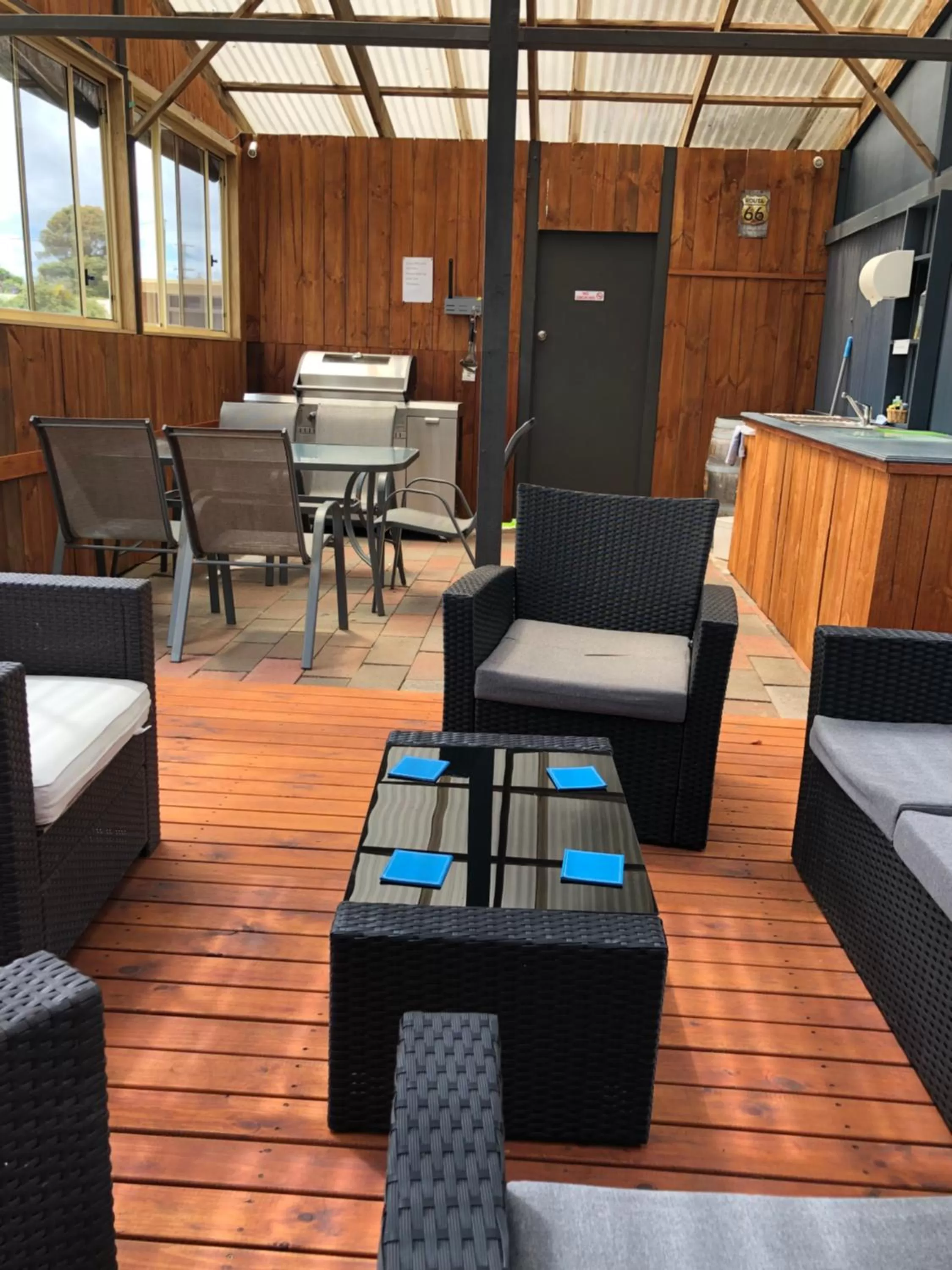 BBQ facilities in Portland Retro Motel