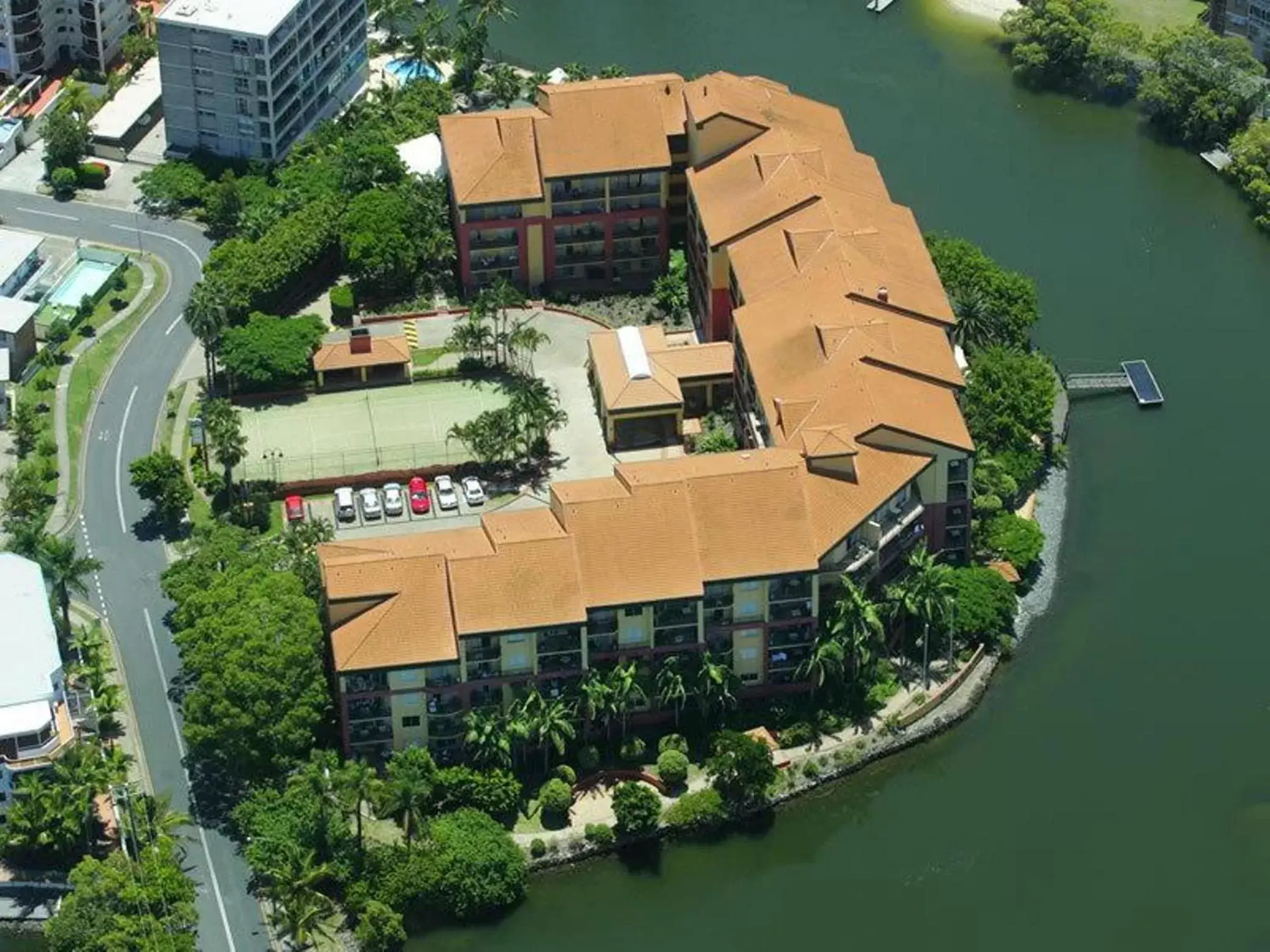 Bird's eye view, Bird's-eye View in Paradise Island Resort