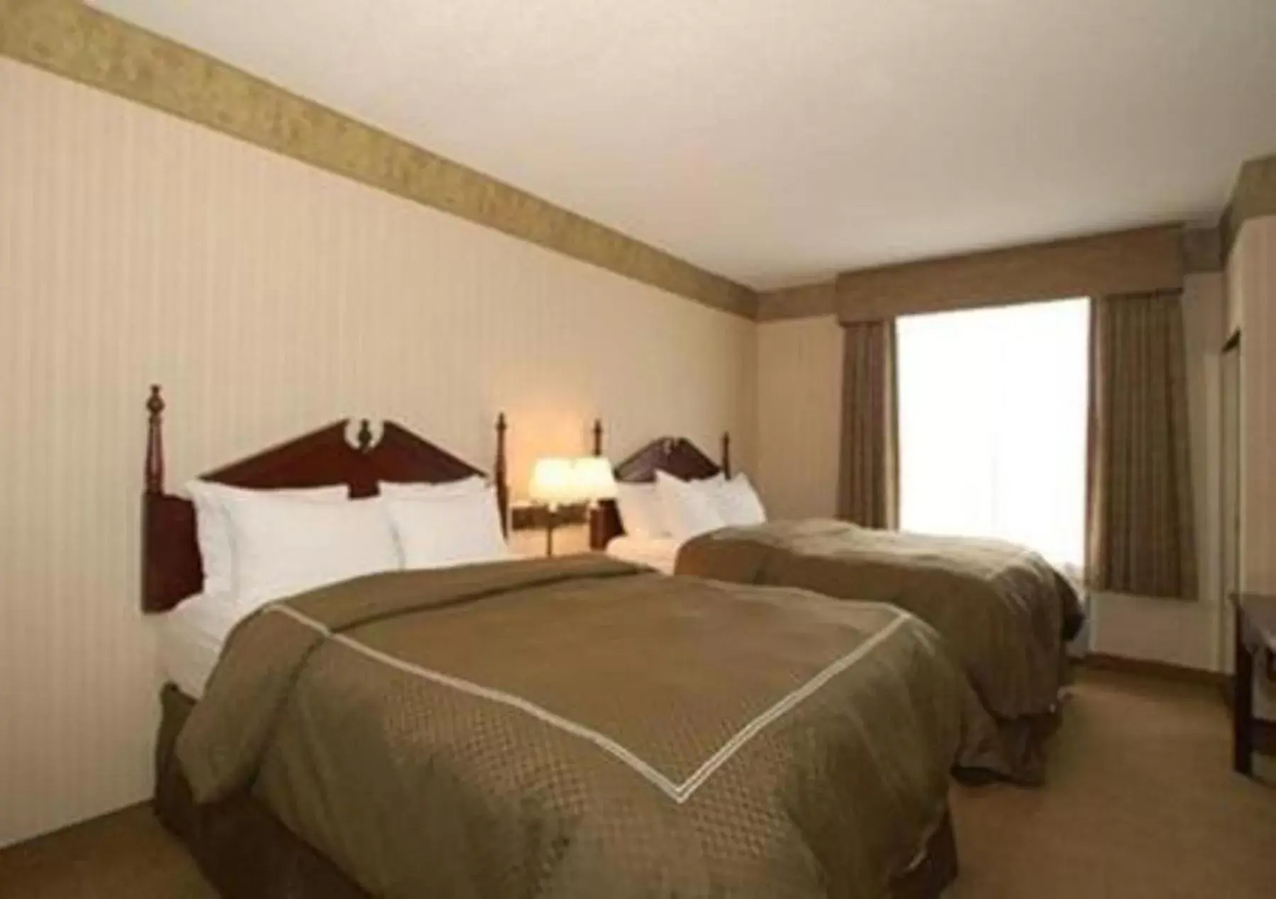 Bedroom, Bed in Comfort Suites McAlester