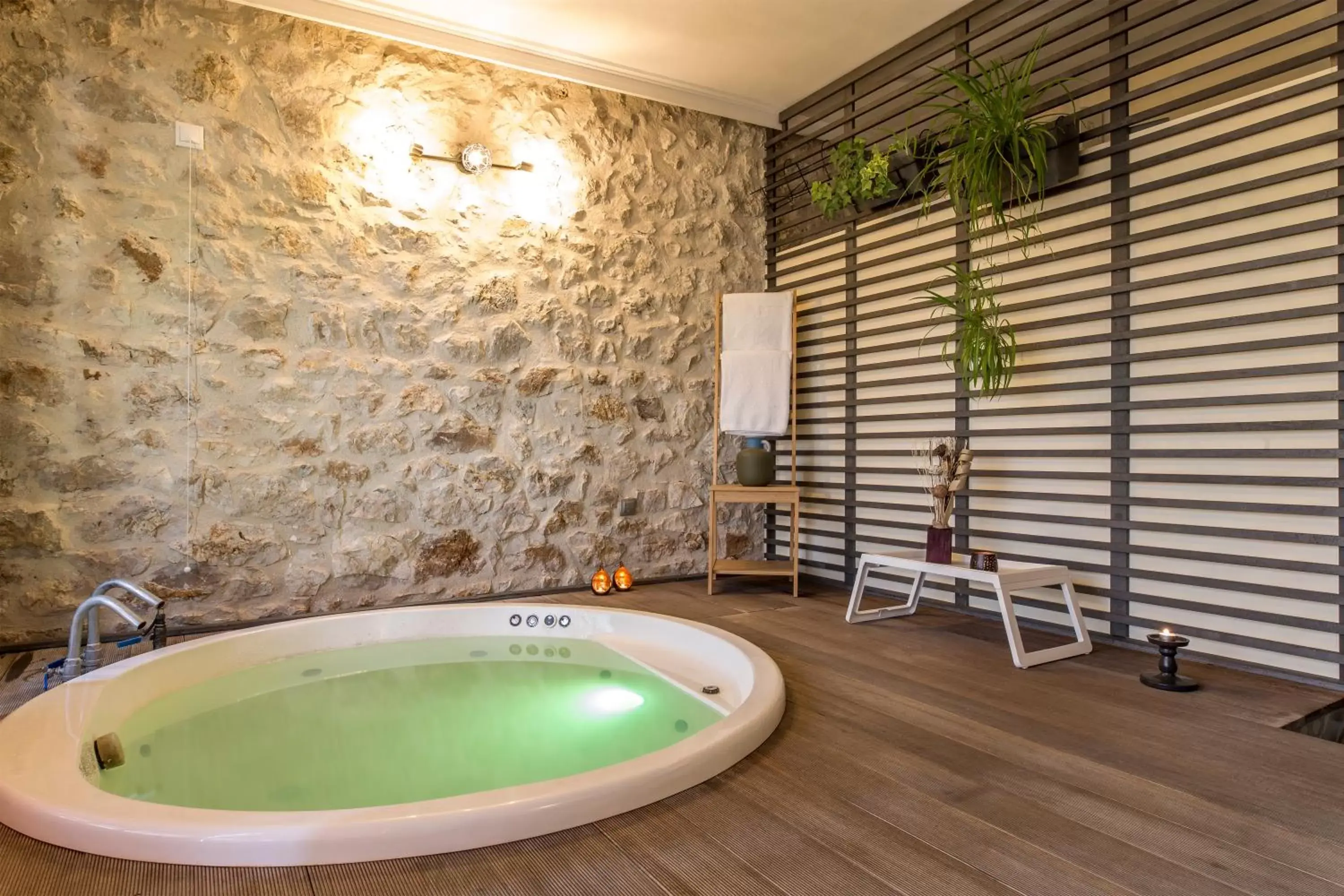 Spa and wellness centre/facilities, Bathroom in Hotel Marathia