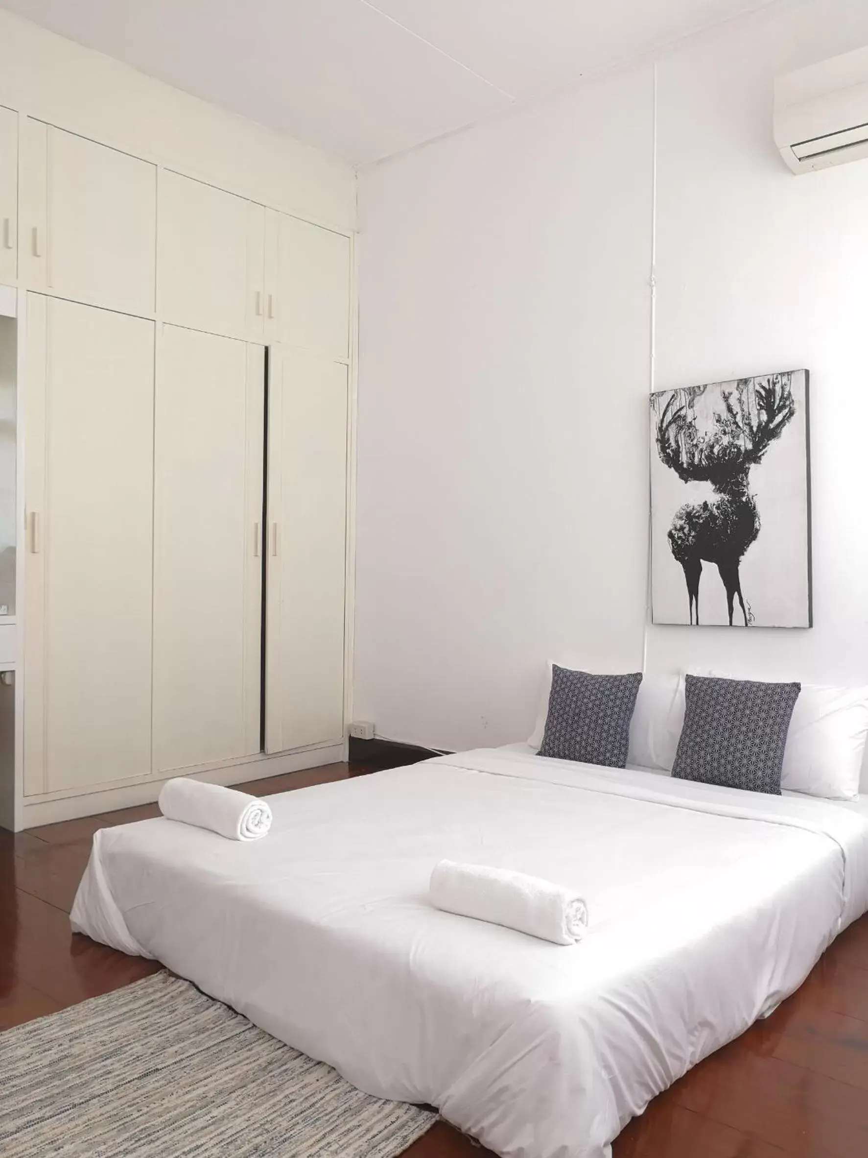 Bed in Cozy by Funwahn Bed in Cozy by Funwahn