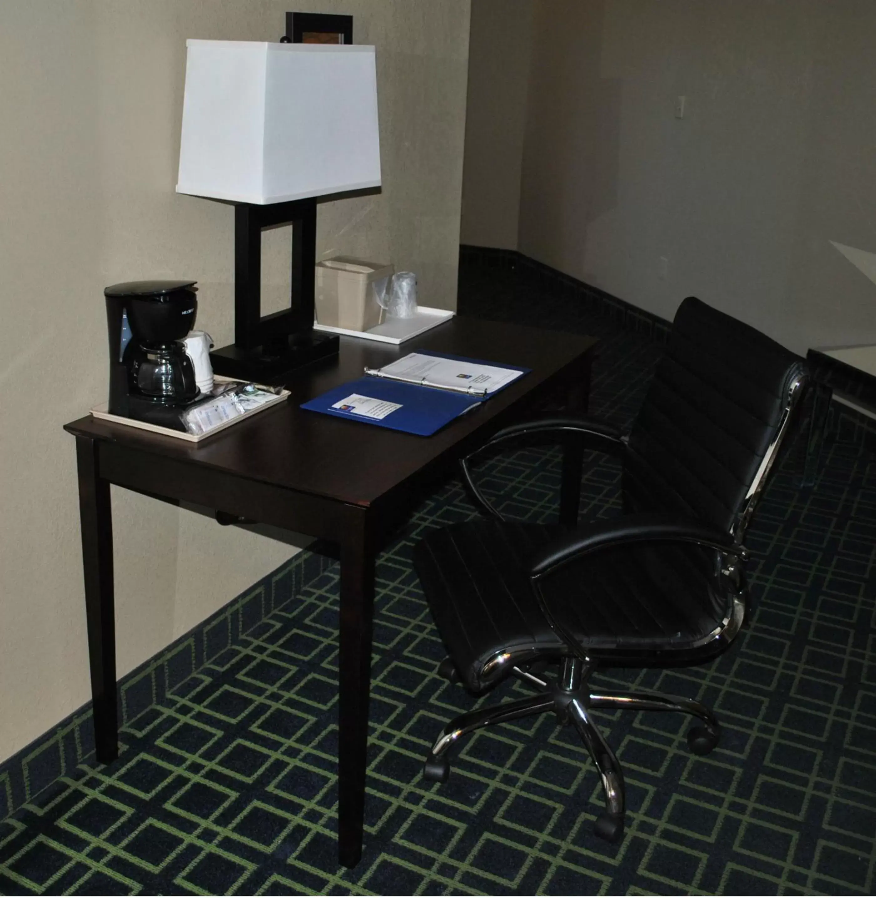 Queen Room with Two Queen Beds - Non-Smoking in Quality Inn