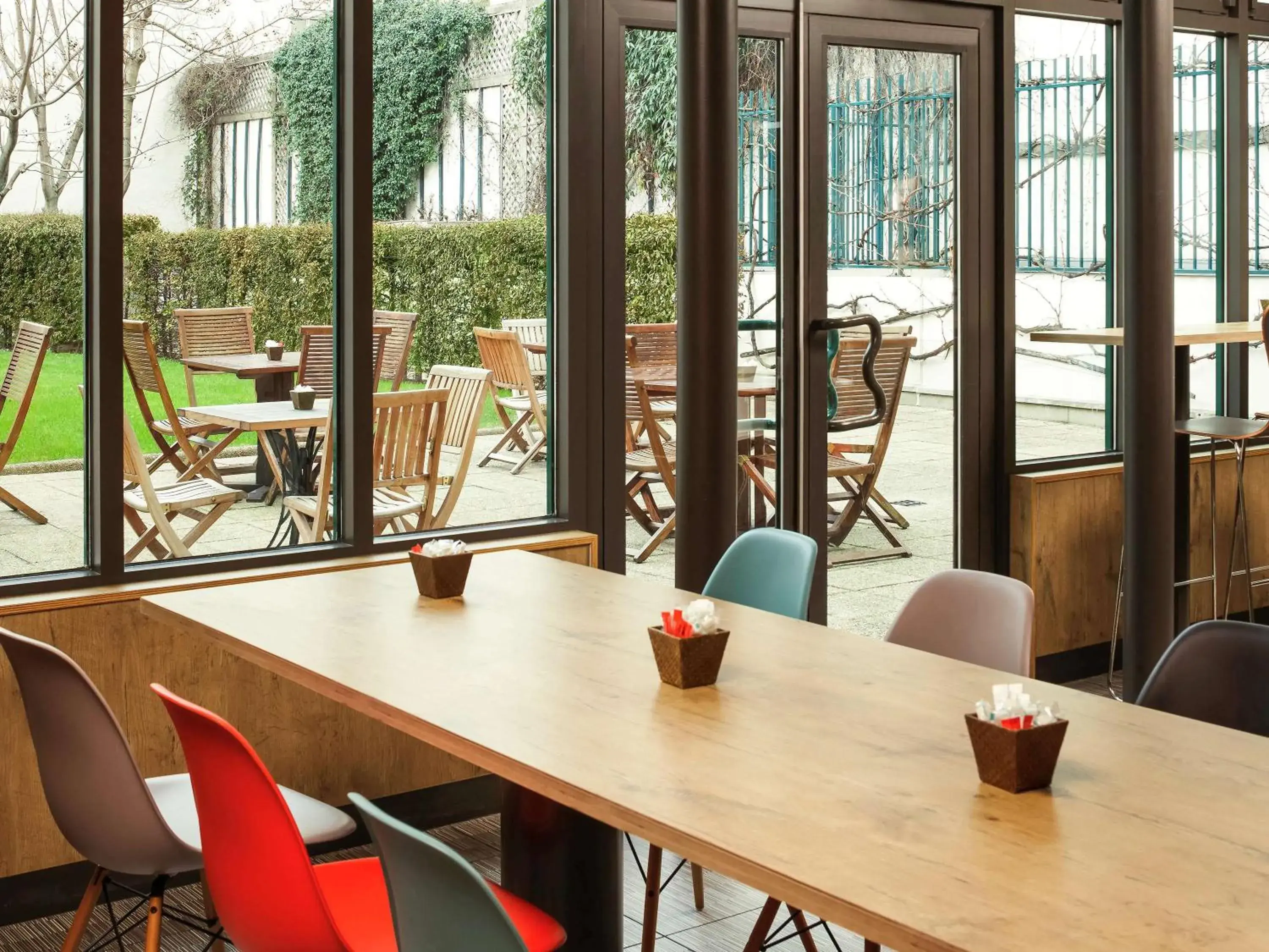 Restaurant/places to eat in ibis Paris Gare de Lyon Ledru Rollin 12eme