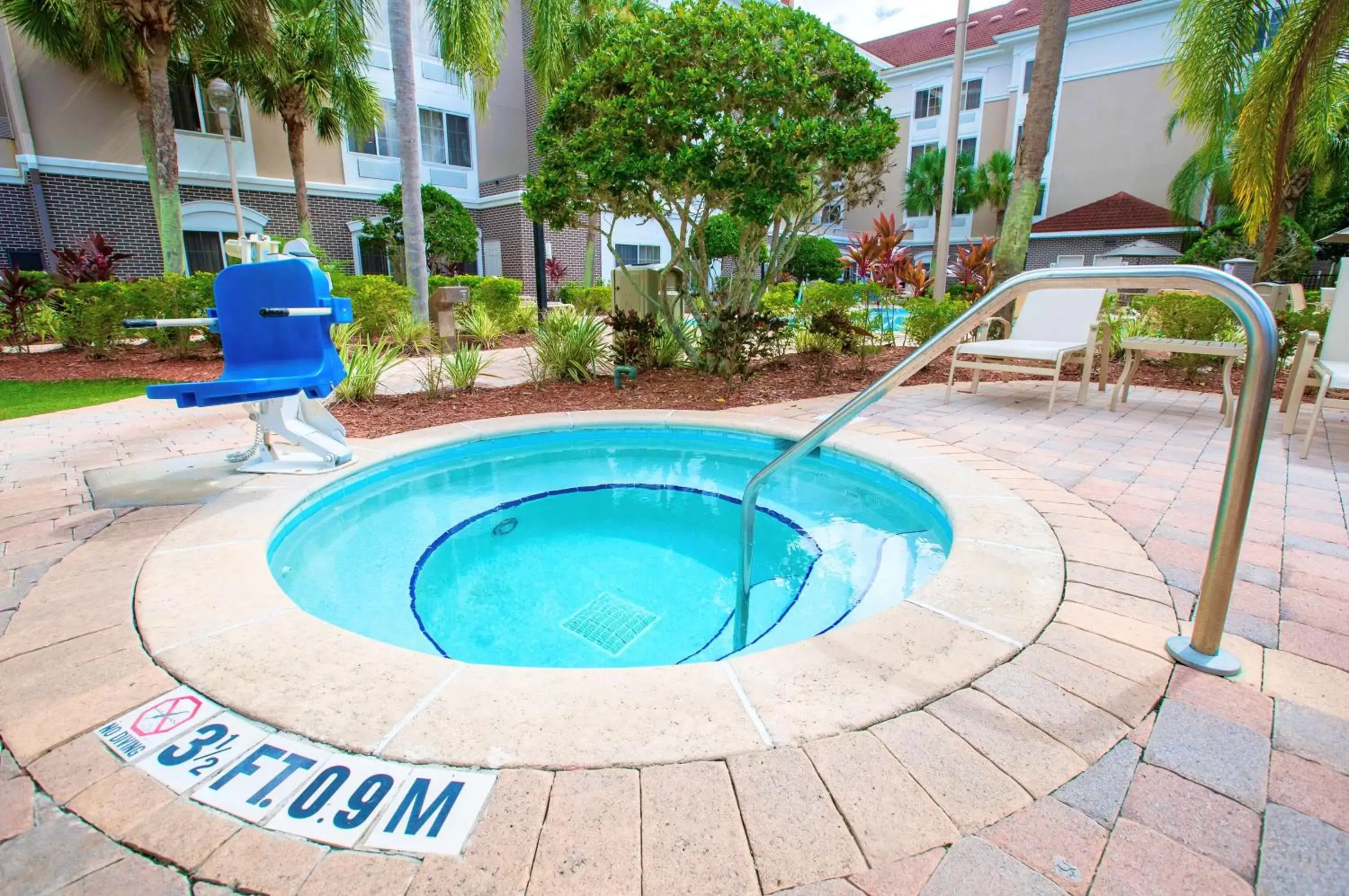 On site, Swimming Pool in Best Western Plus Kissimmee-Lake Buena Vista South Inn & Suites