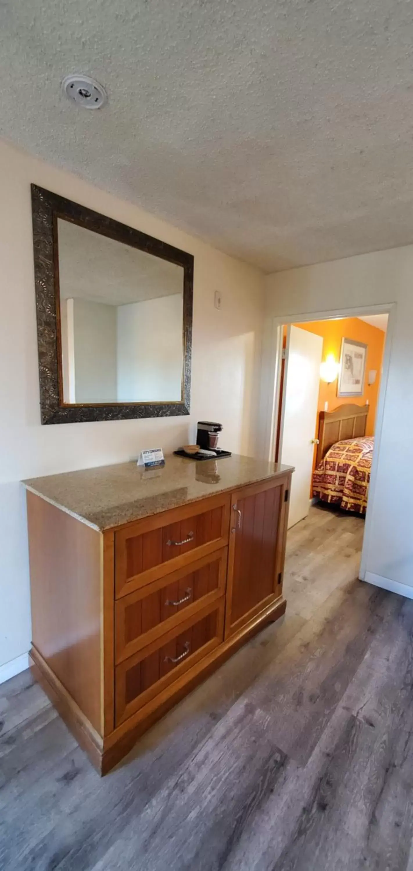 Photo of the whole room, Kitchen/Kitchenette in Anaheim National Inn