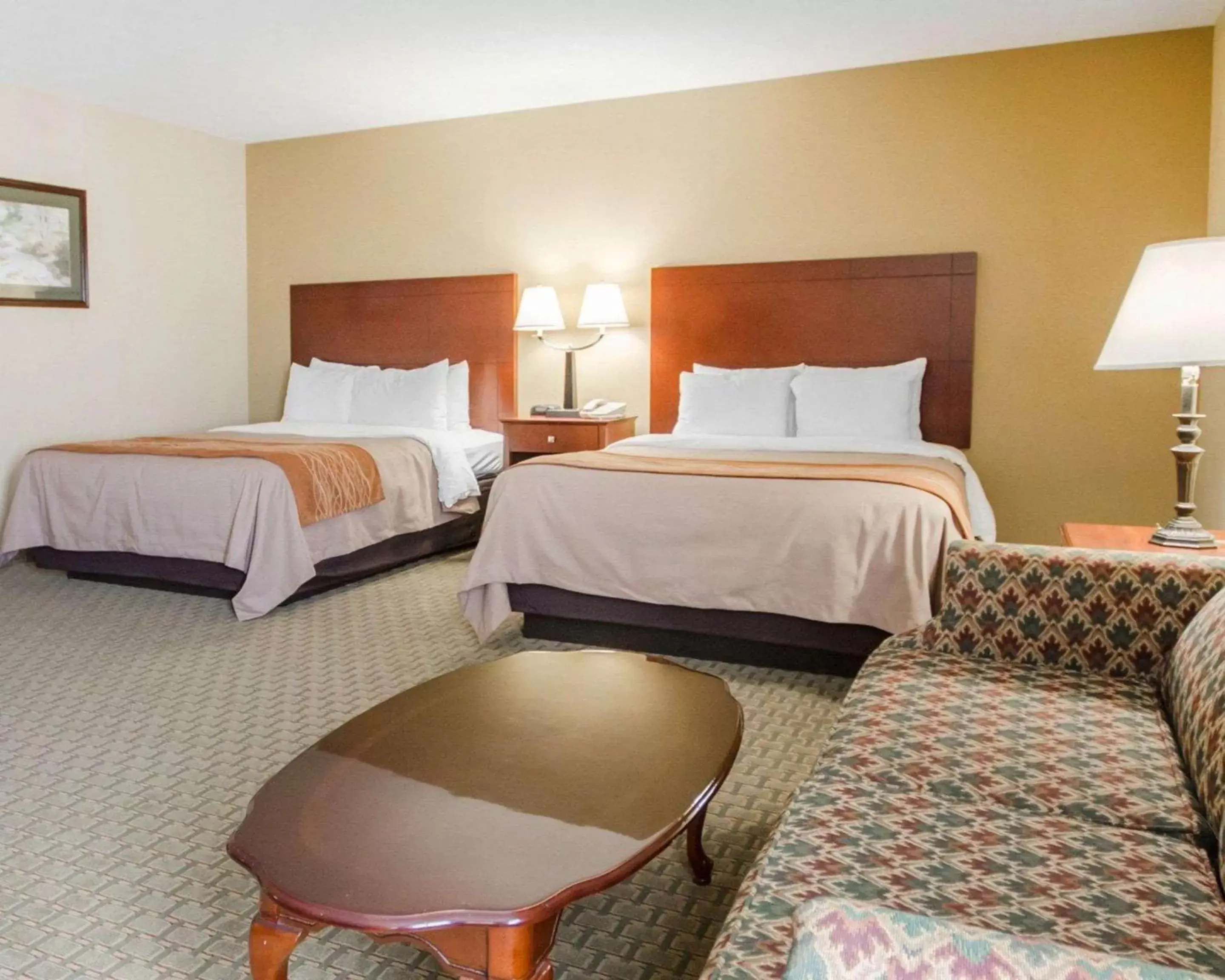Photo of the whole room, Bed in Comfort Inn Henderson