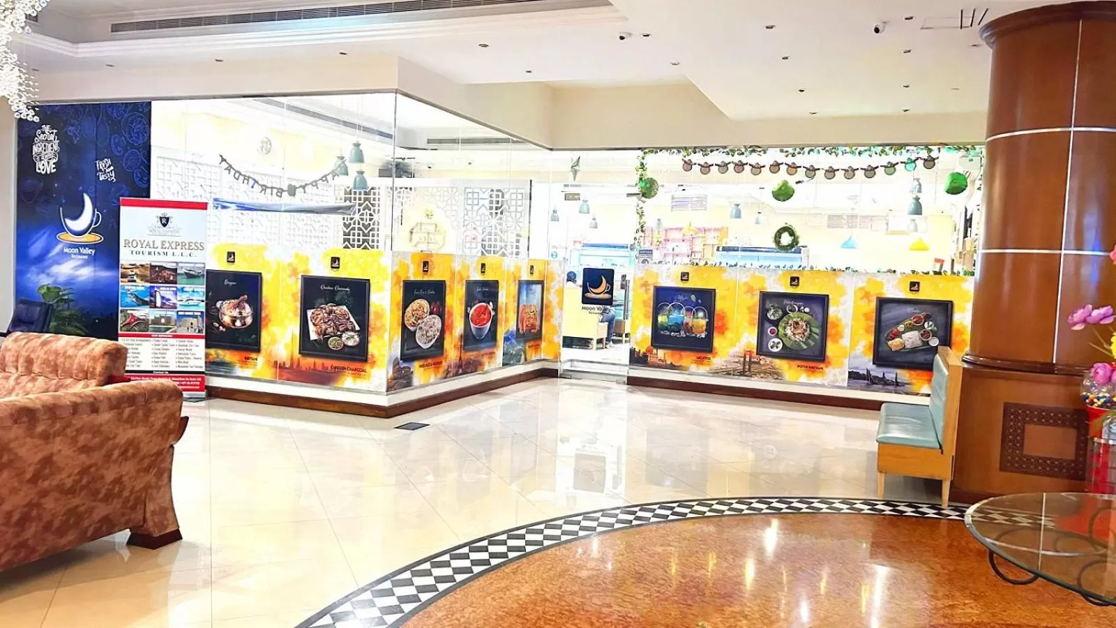 Restaurant/places to eat in Moon Valley Hotel Apartment - Bur Dubai, Burjuman