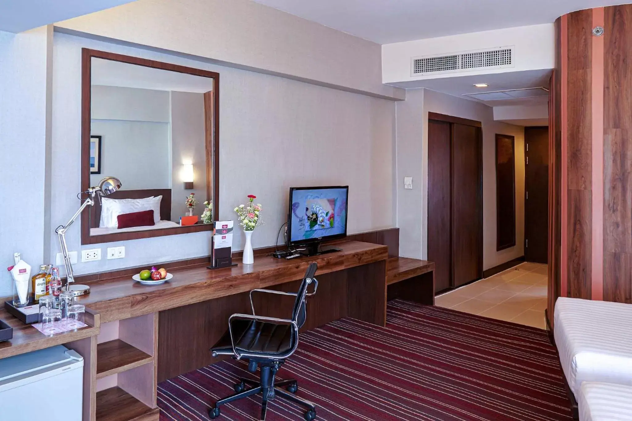 TV and multimedia, TV/Entertainment Center in Ambassador Hotel Bangkok - SHA Extra Plus
