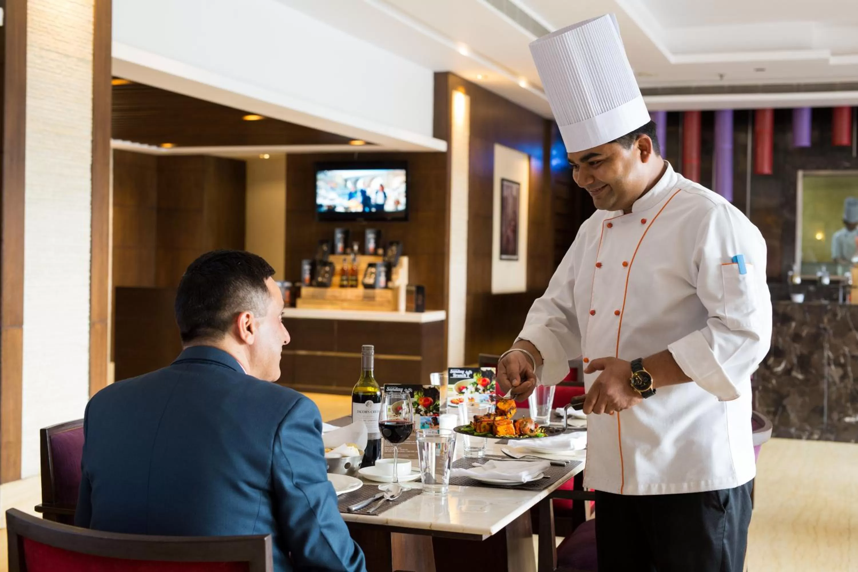 Restaurant/places to eat in Golden Tulip Chandigarh, Panchkula