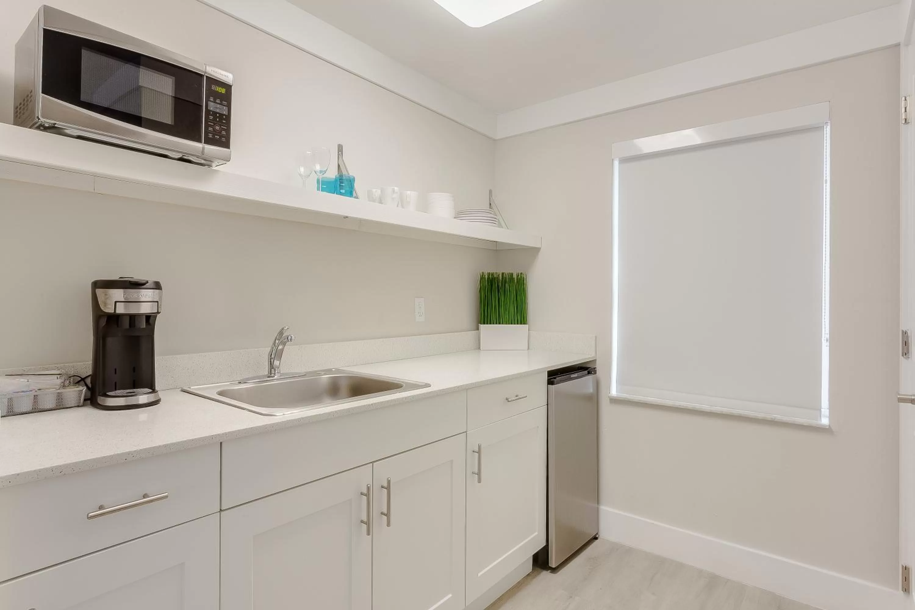 Kitchen or kitchenette in Drift Hotel