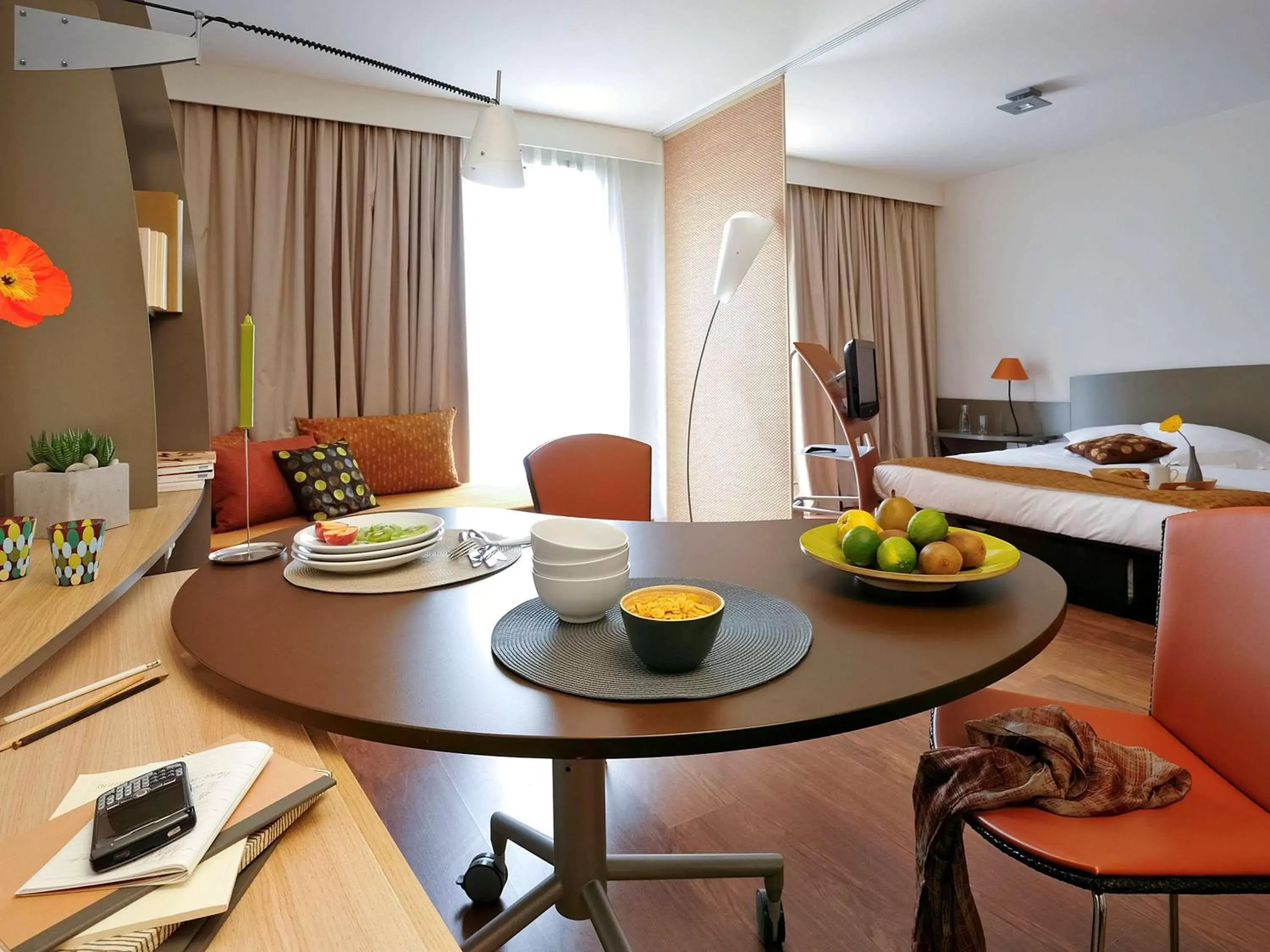 Photo of the whole room, Dining Area in Aparthotel Adagio Nantes Centre
