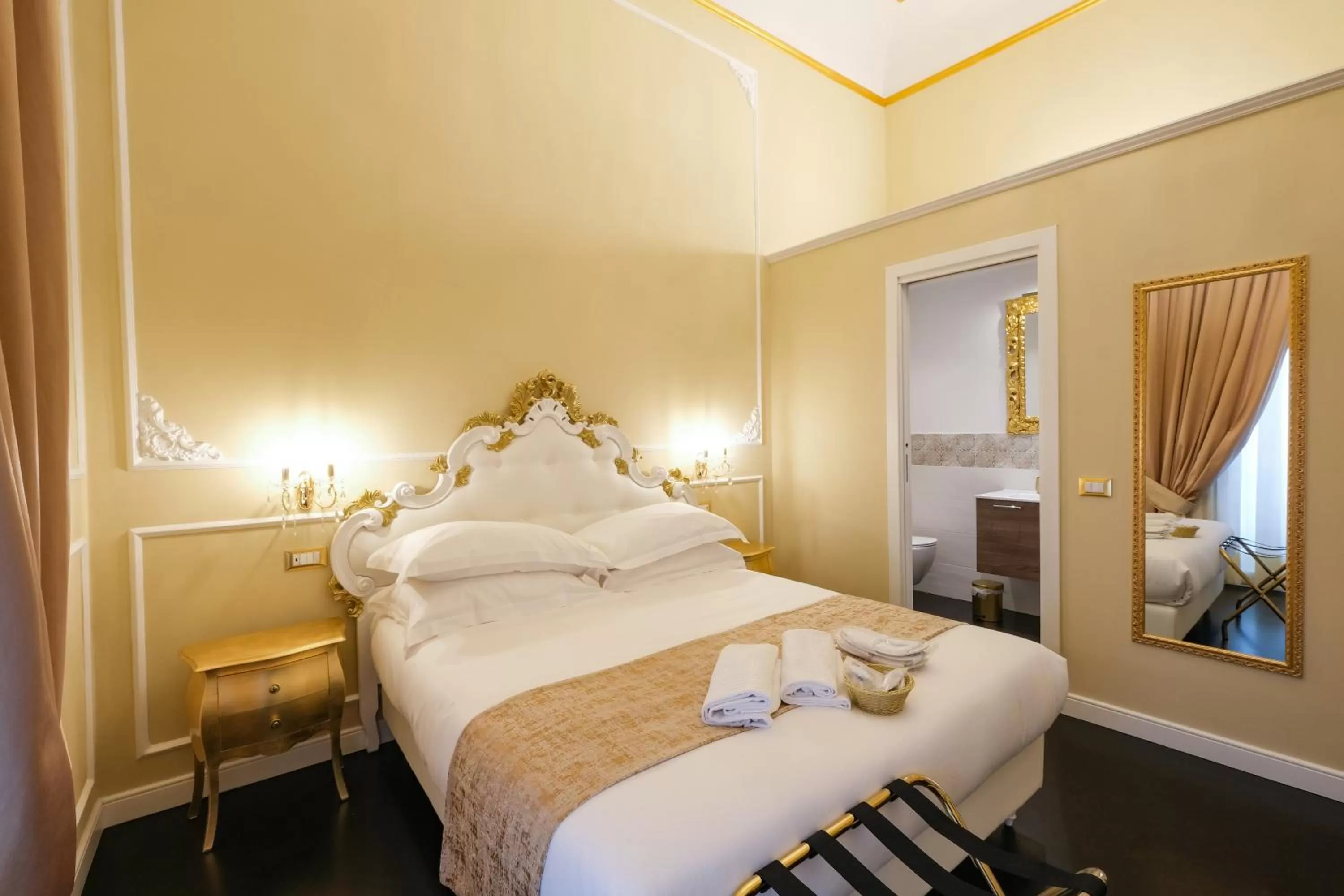 Photo of the whole room, Bed in B&B Kingsman