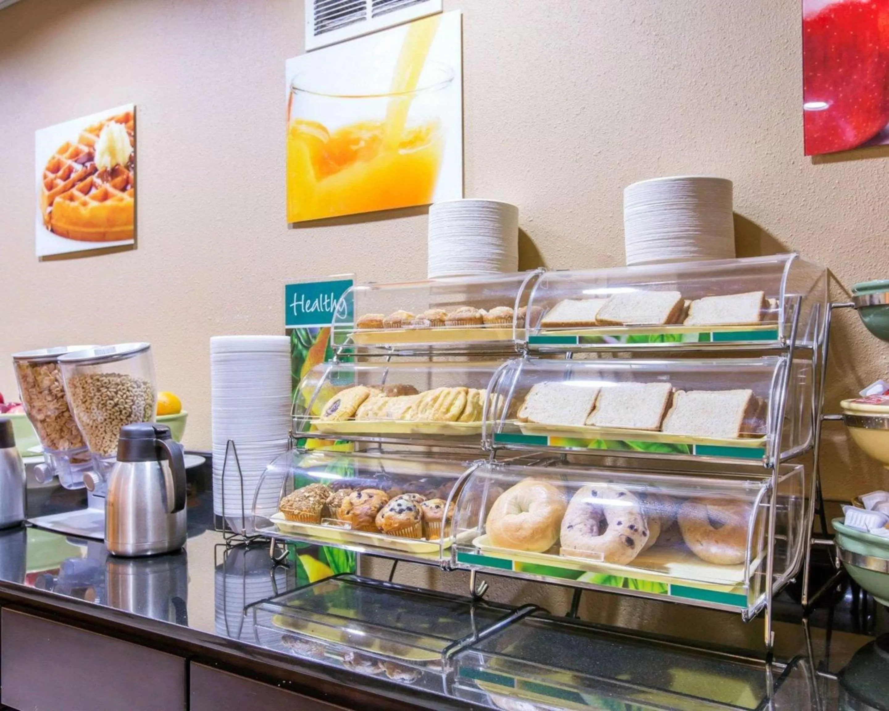 Restaurant/places to eat in Quality Inn near Mammoth Mountain Ski Resort