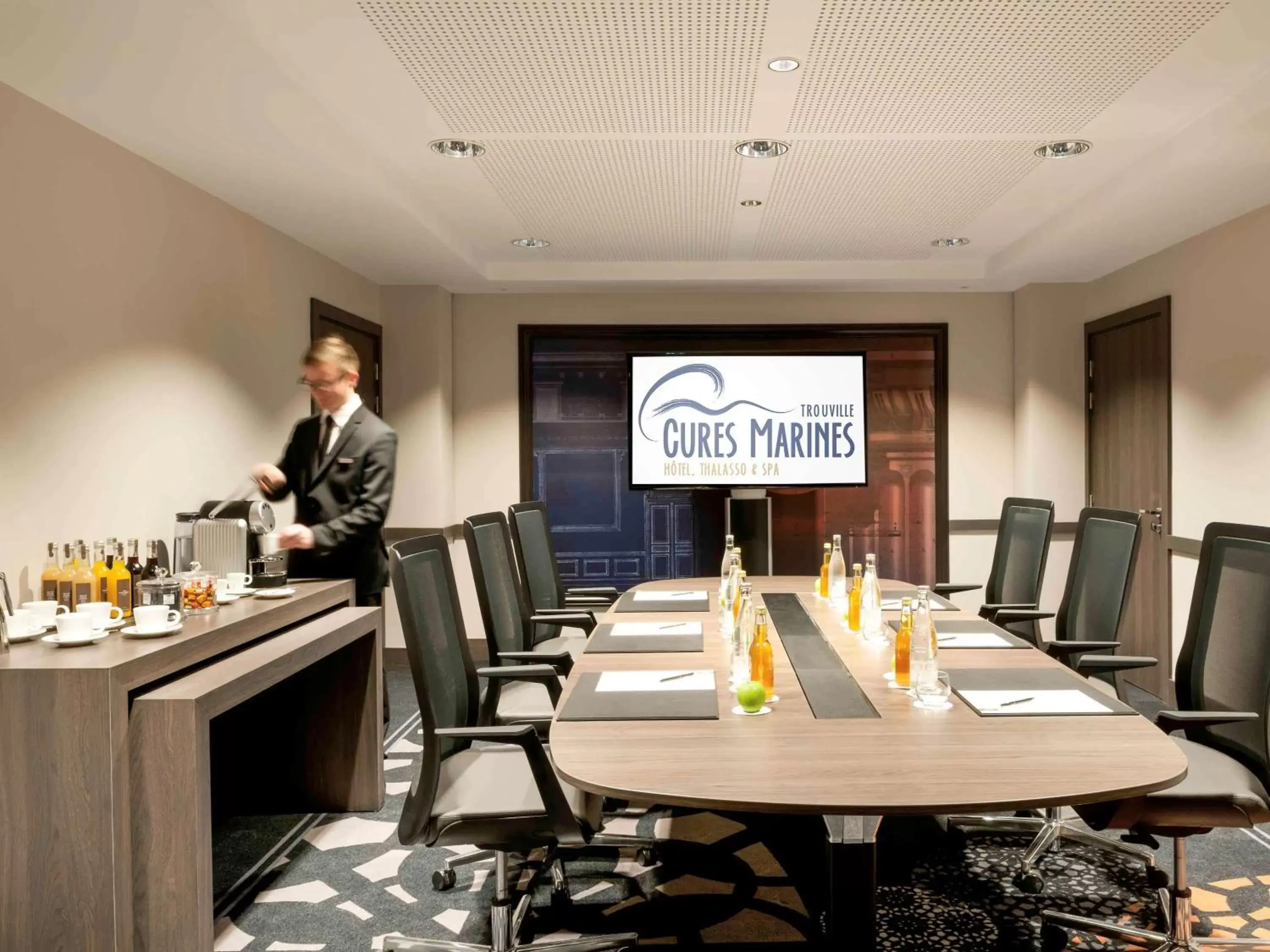 Business facilities in Cures Marines Hotel & Spa Trouville - MGallery Collection