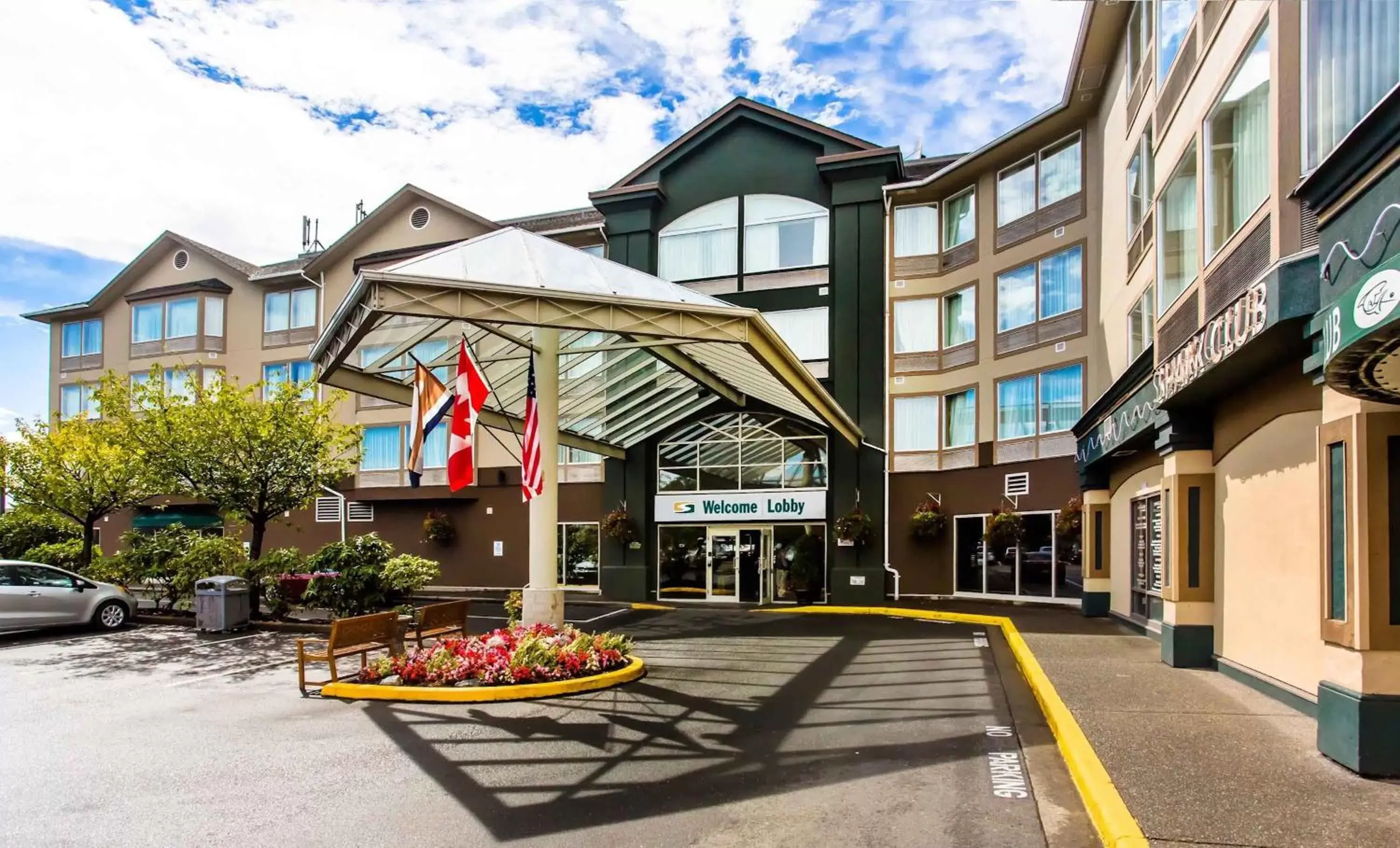 Property building in Sandman Hotel Victoria Property building in Sandman Hotel Victoria