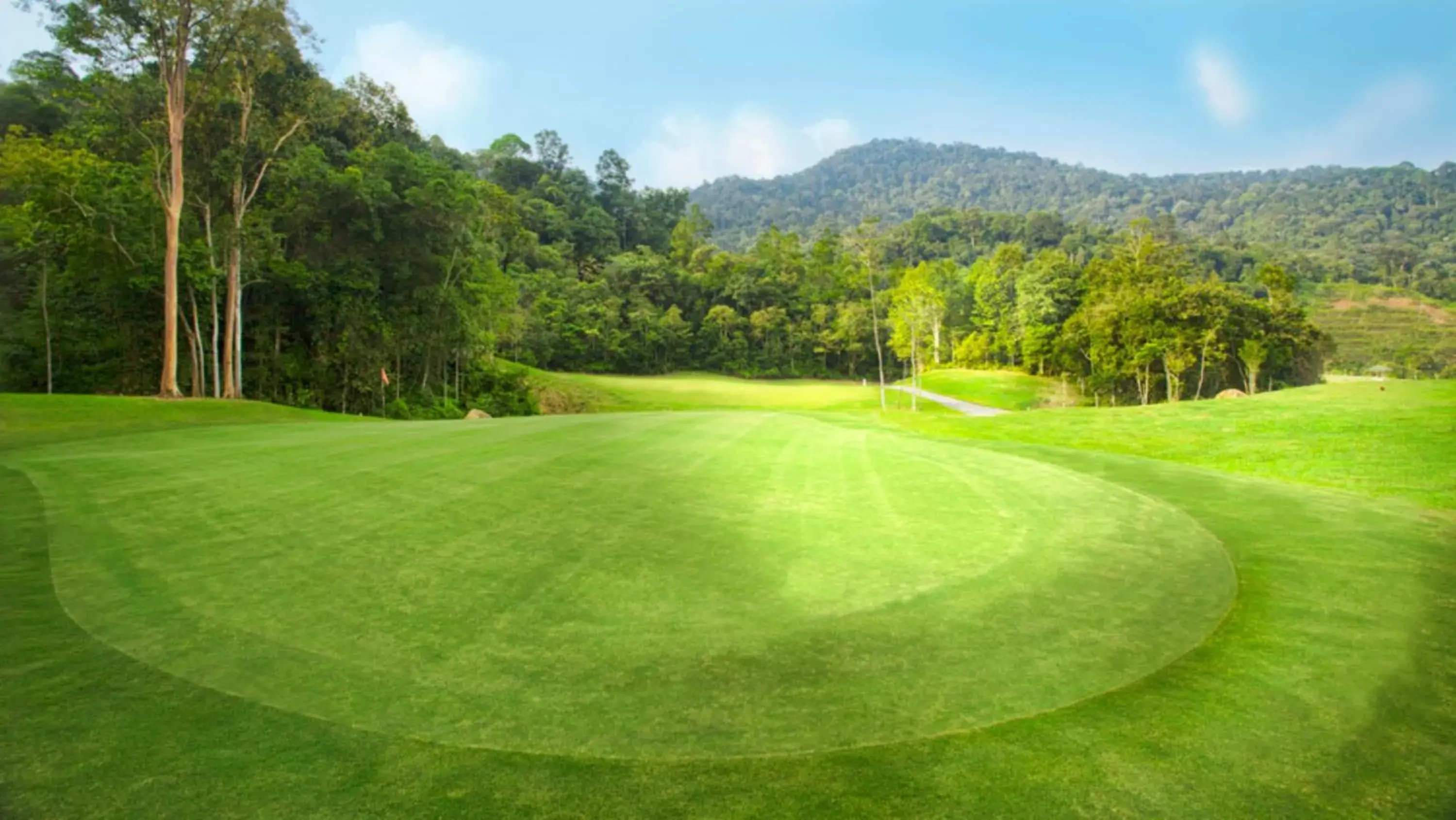 Golfcourse, Natural Landscape in Meru Suites at Meru Valley Resort