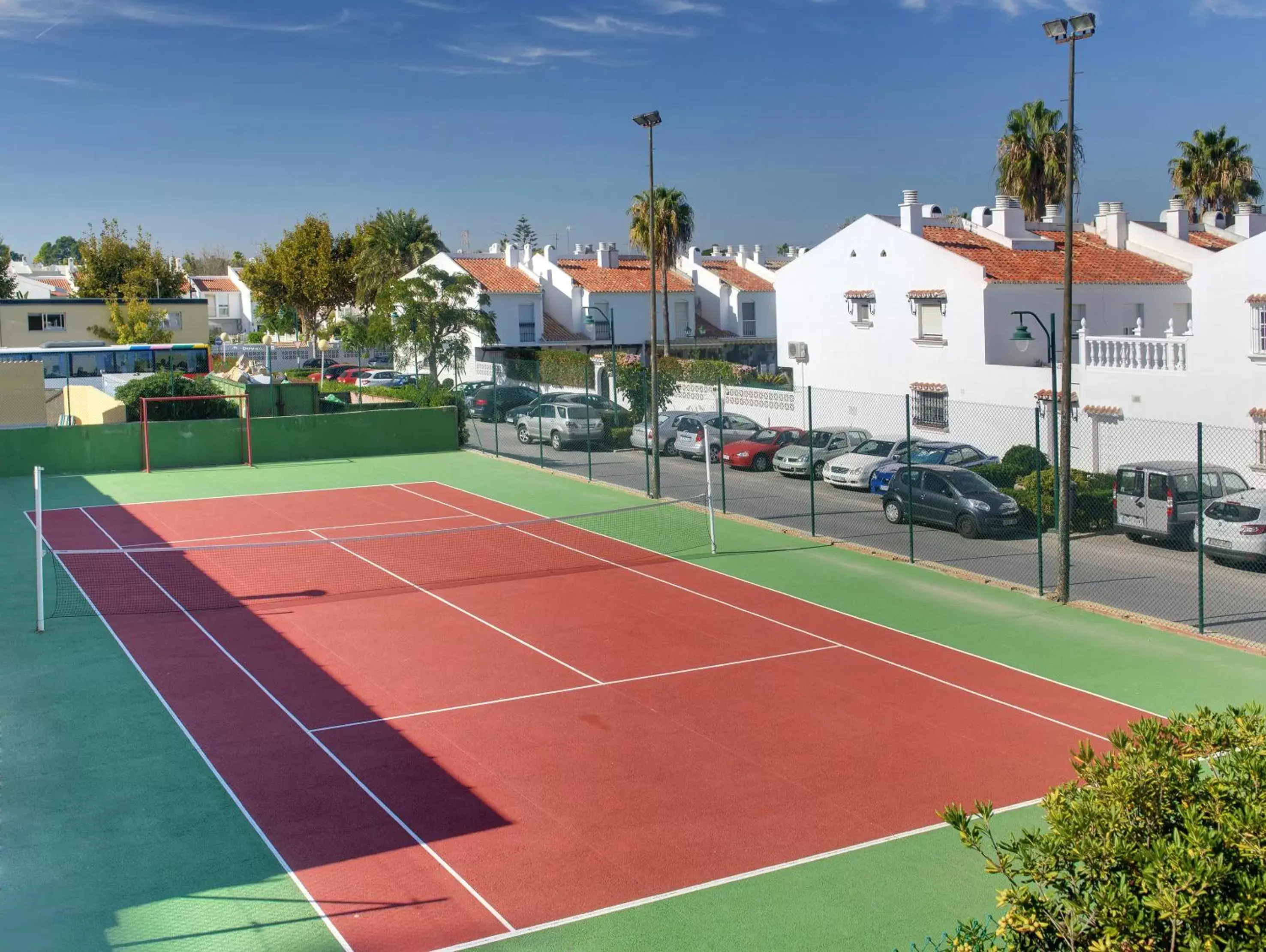 Area and facilities, Tennis/Squash in Sol Guadalmar