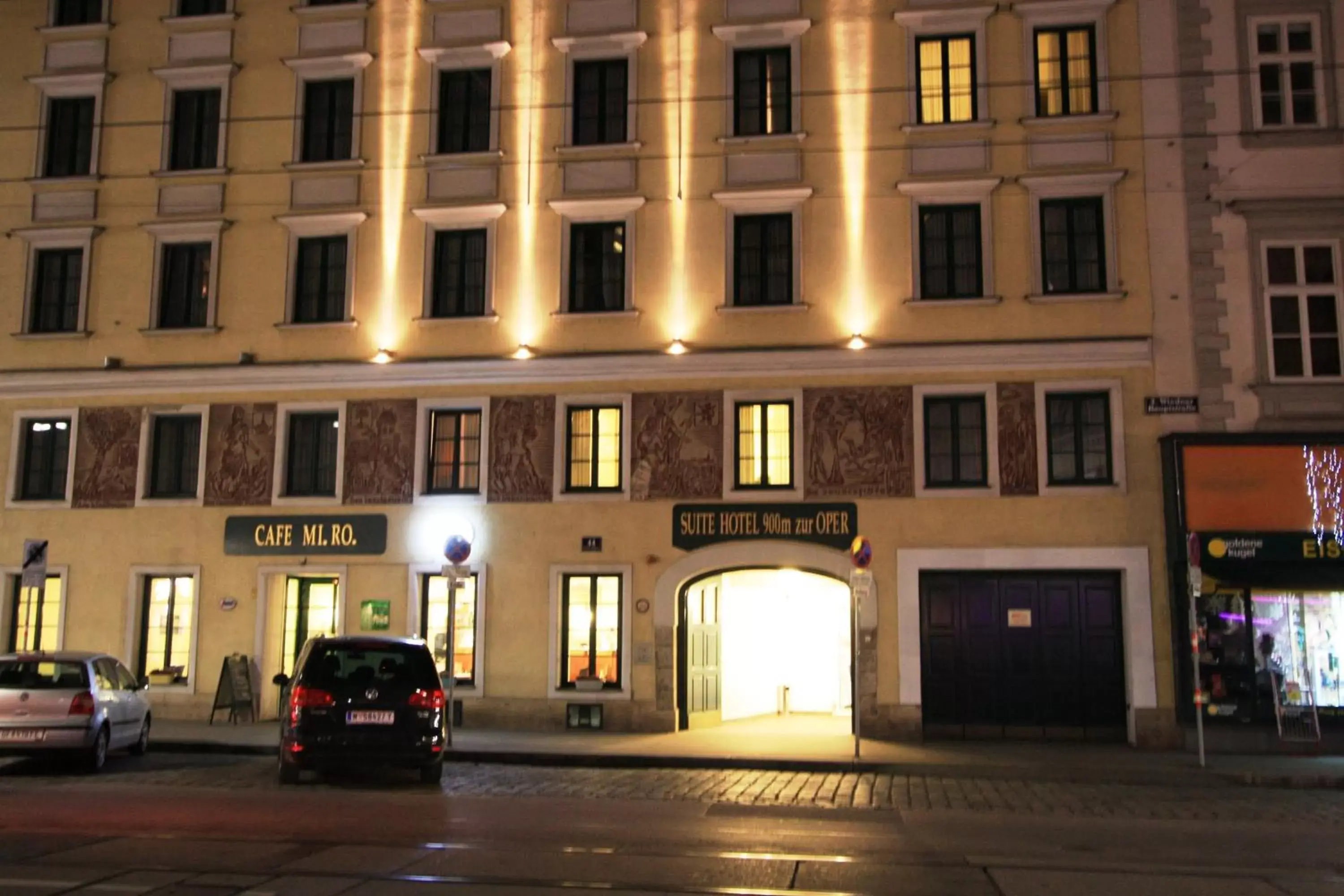 Facade/entrance, Property Building in Suite Hotel 900 m zur Oper