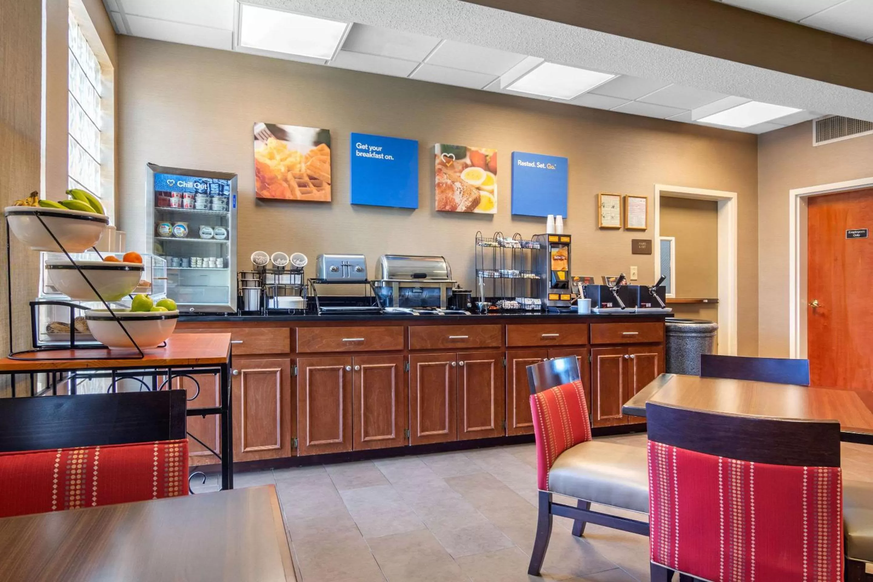 Restaurant/places to eat in Comfort Inn & Suites LaGrange East