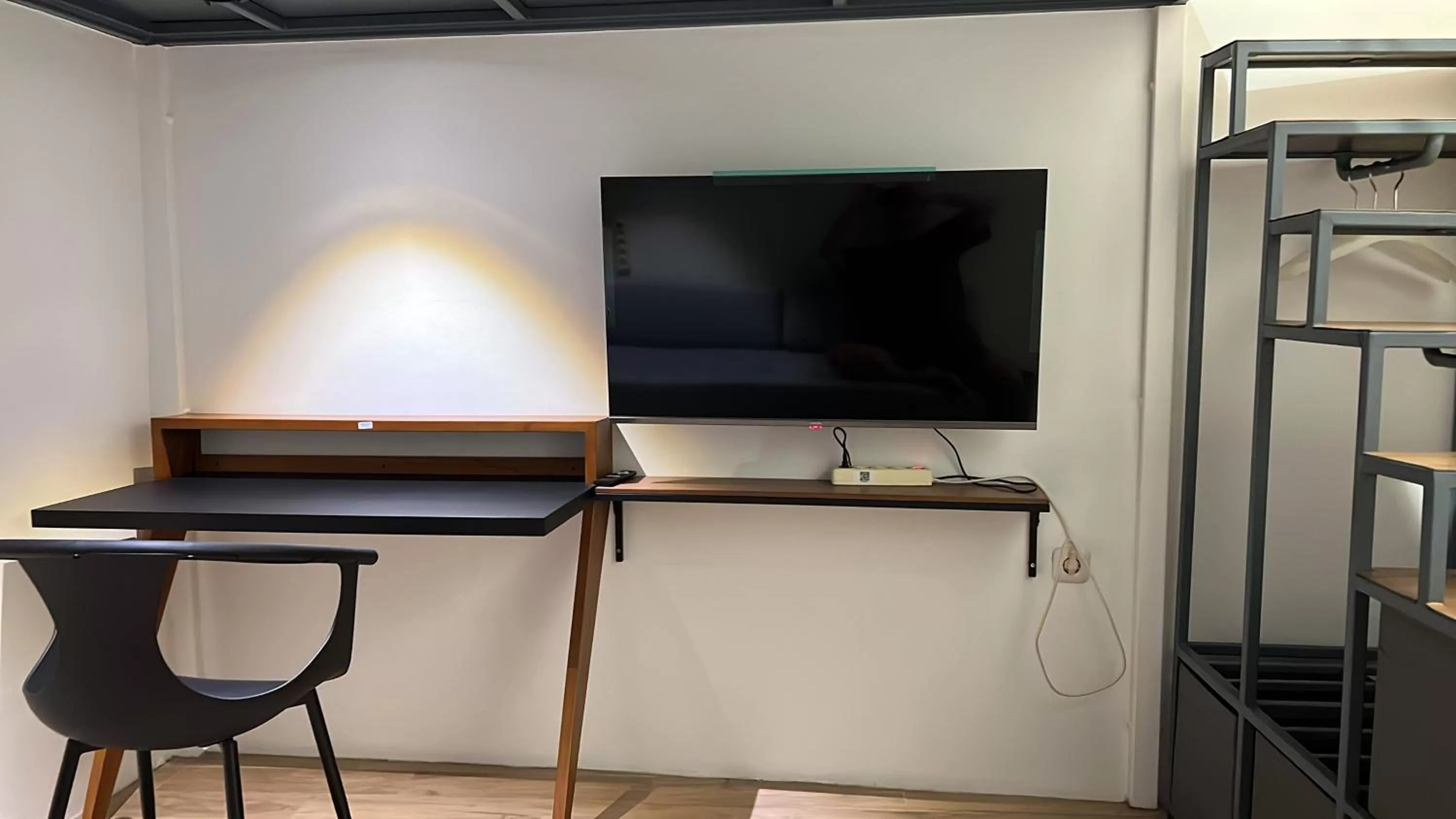 hair dresser in Choska Residence