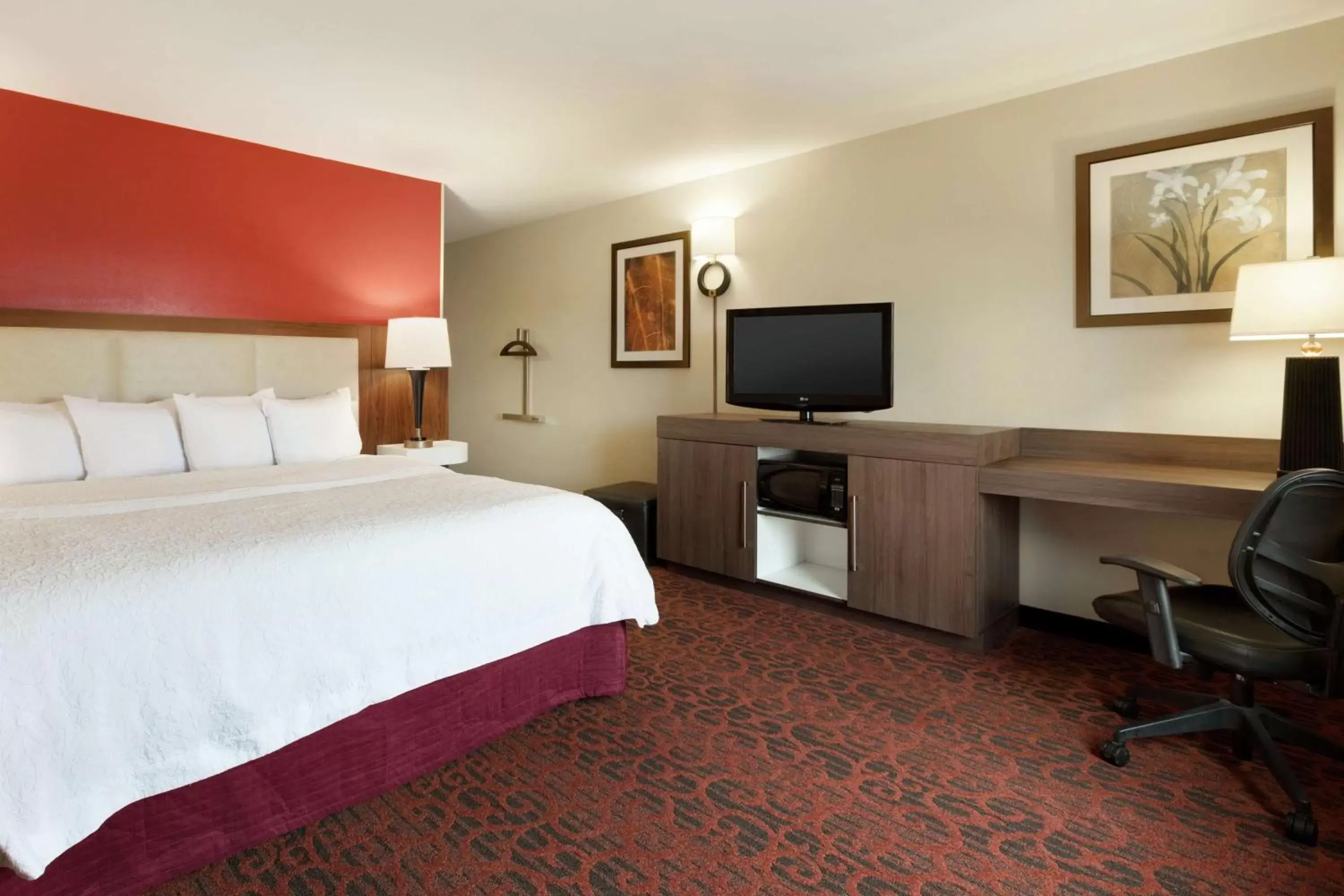 Bedroom, Bed in Hampton Inn Wichita Falls-Sikes Senter Mall