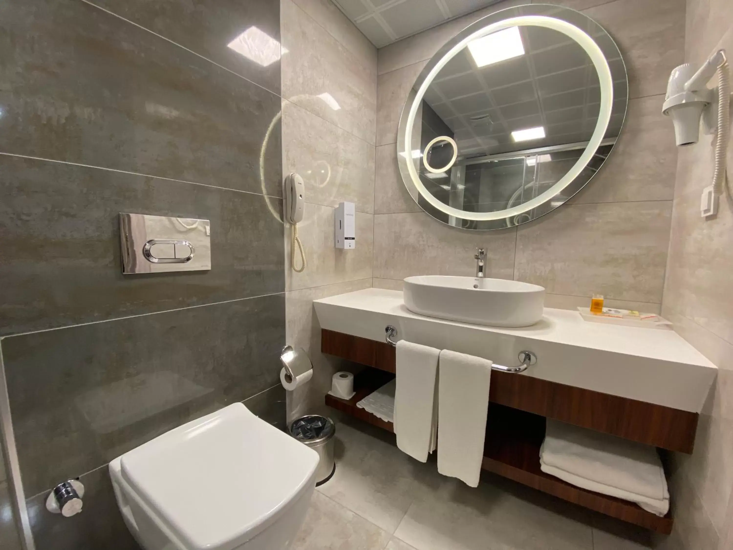 Toilet, Bathroom in Best Western Plus Khan Hotel