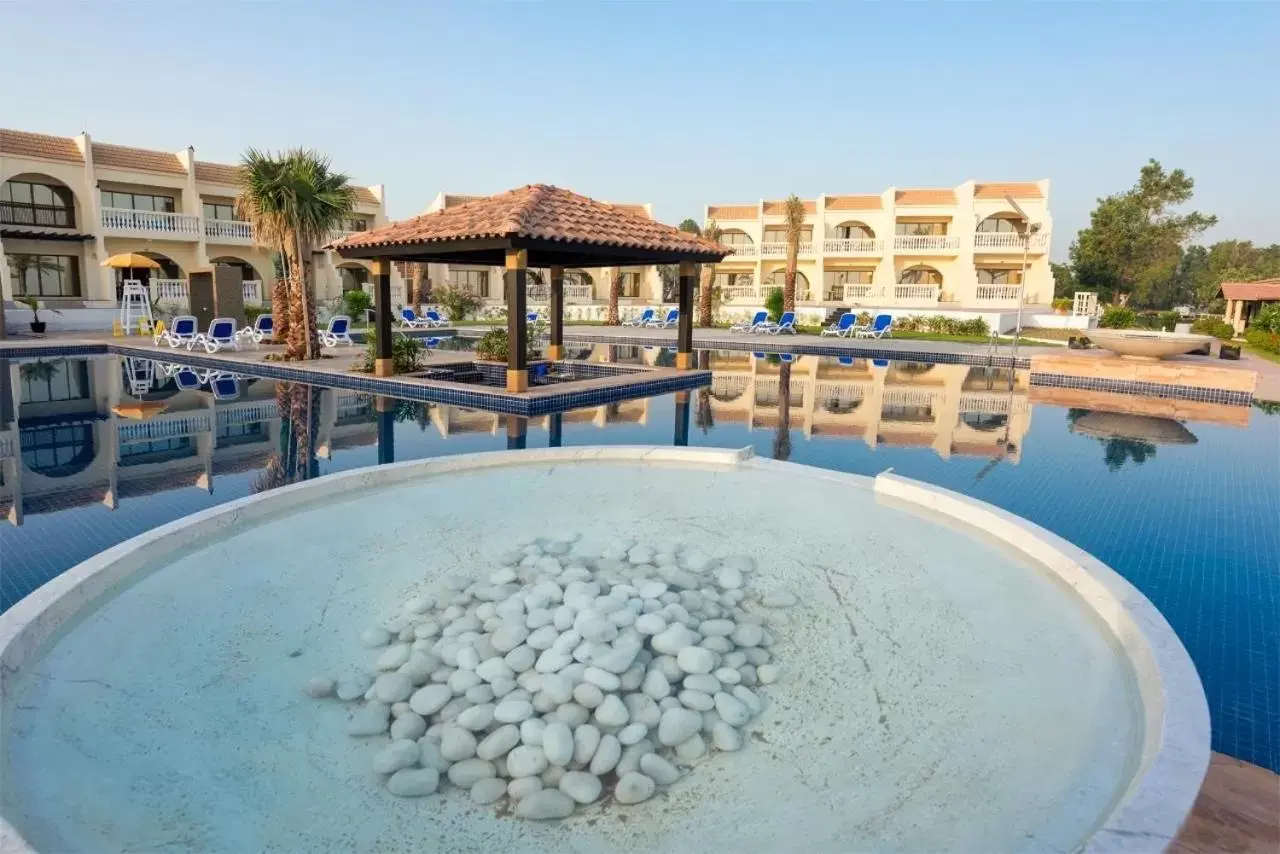 Swimming Pool in Barracuda Resort