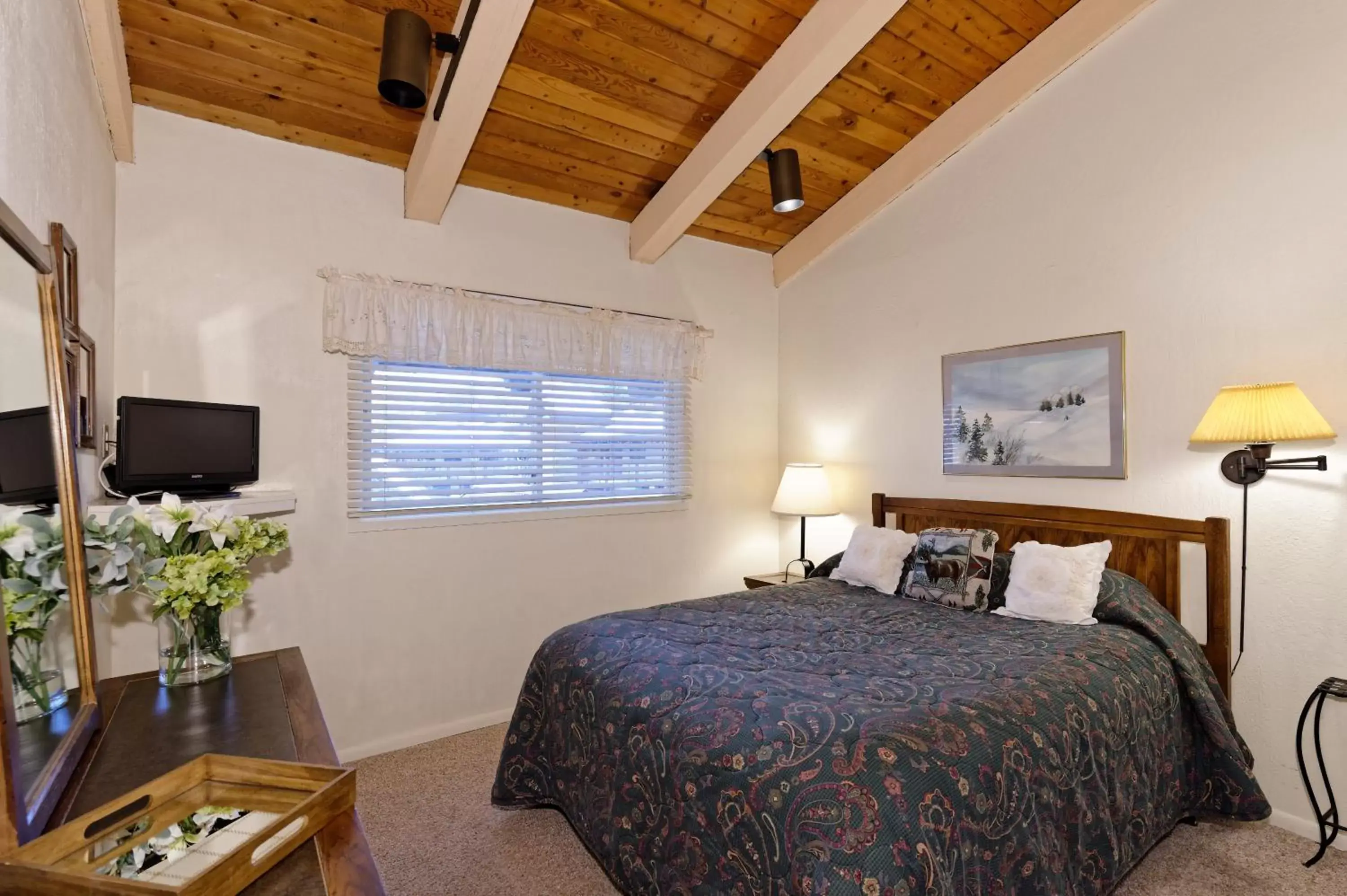 One-Bedroom Apartment with Loft in The Crestwood Snowmass Village