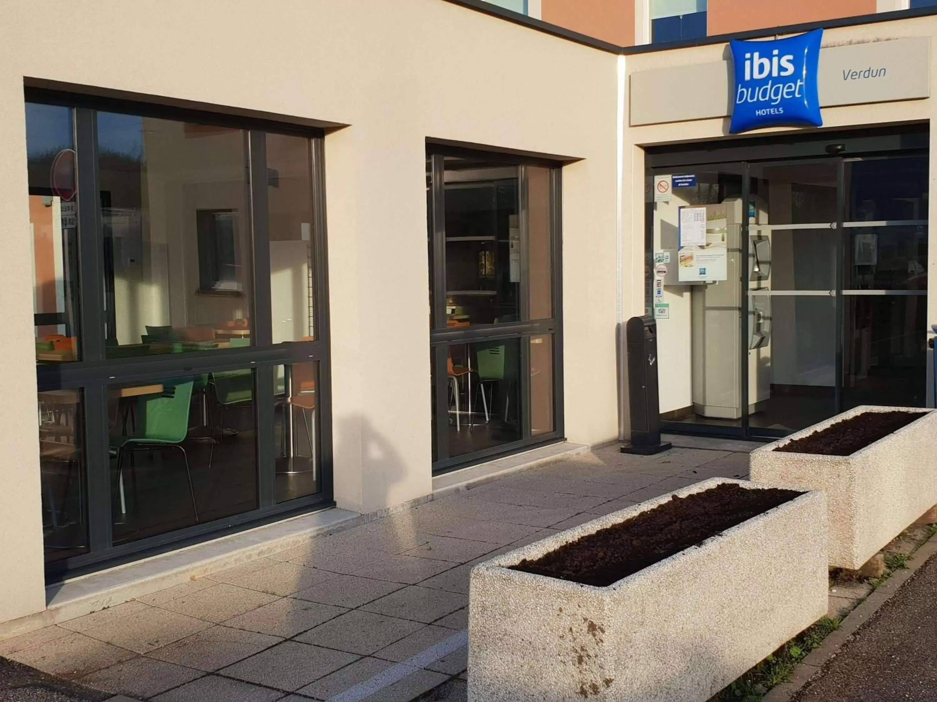 Property Building in Ibis budget Verdun