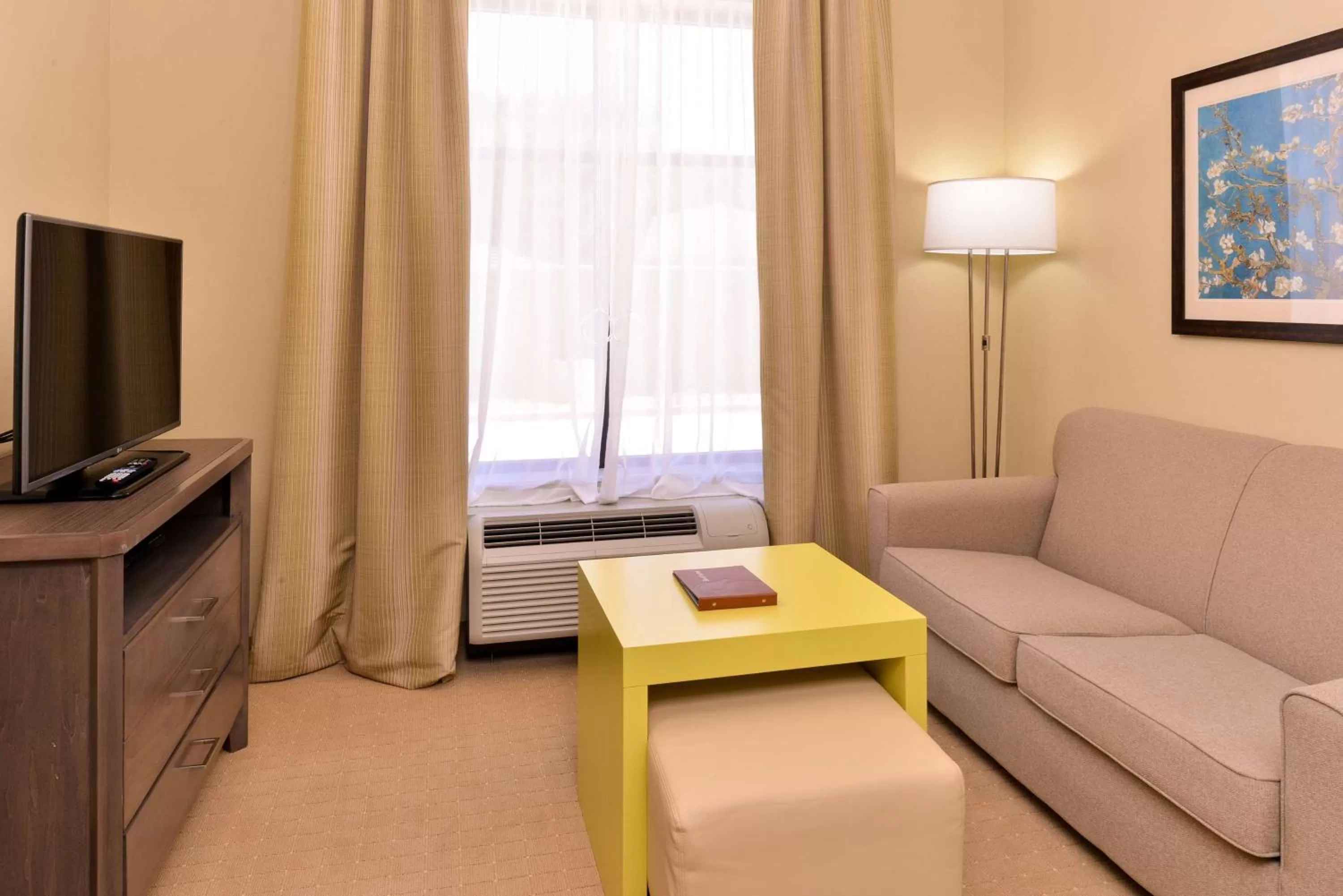 Living room in Homewood Suites by Hilton Houma