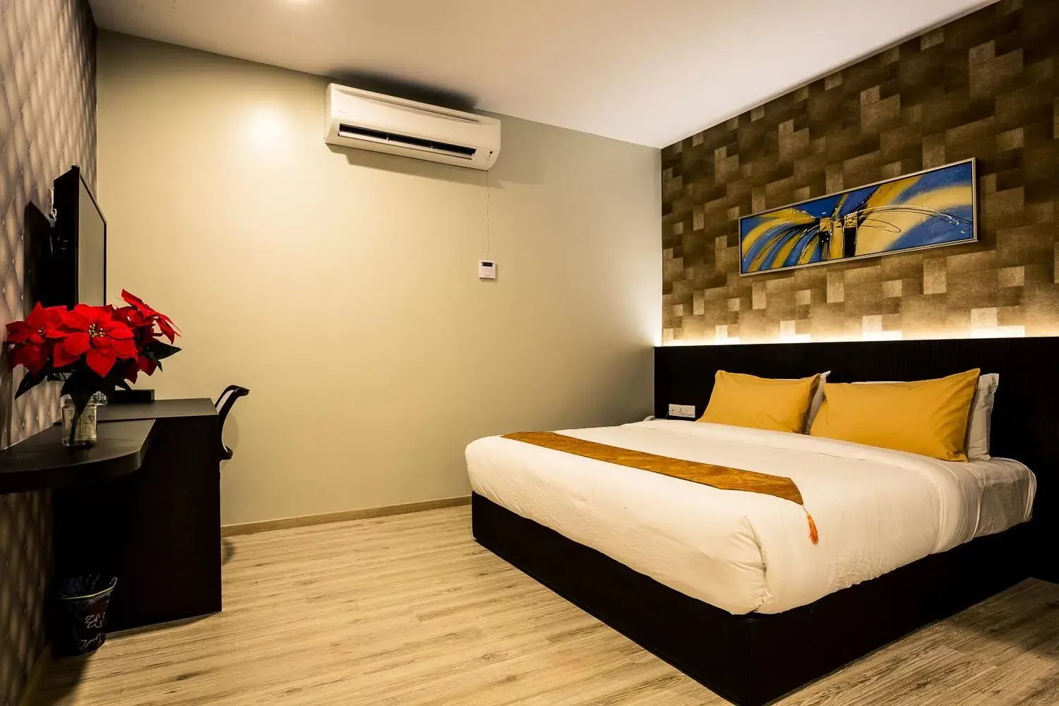 Bedroom, Bed in Golden Roof Hotel Sunway Ipoh