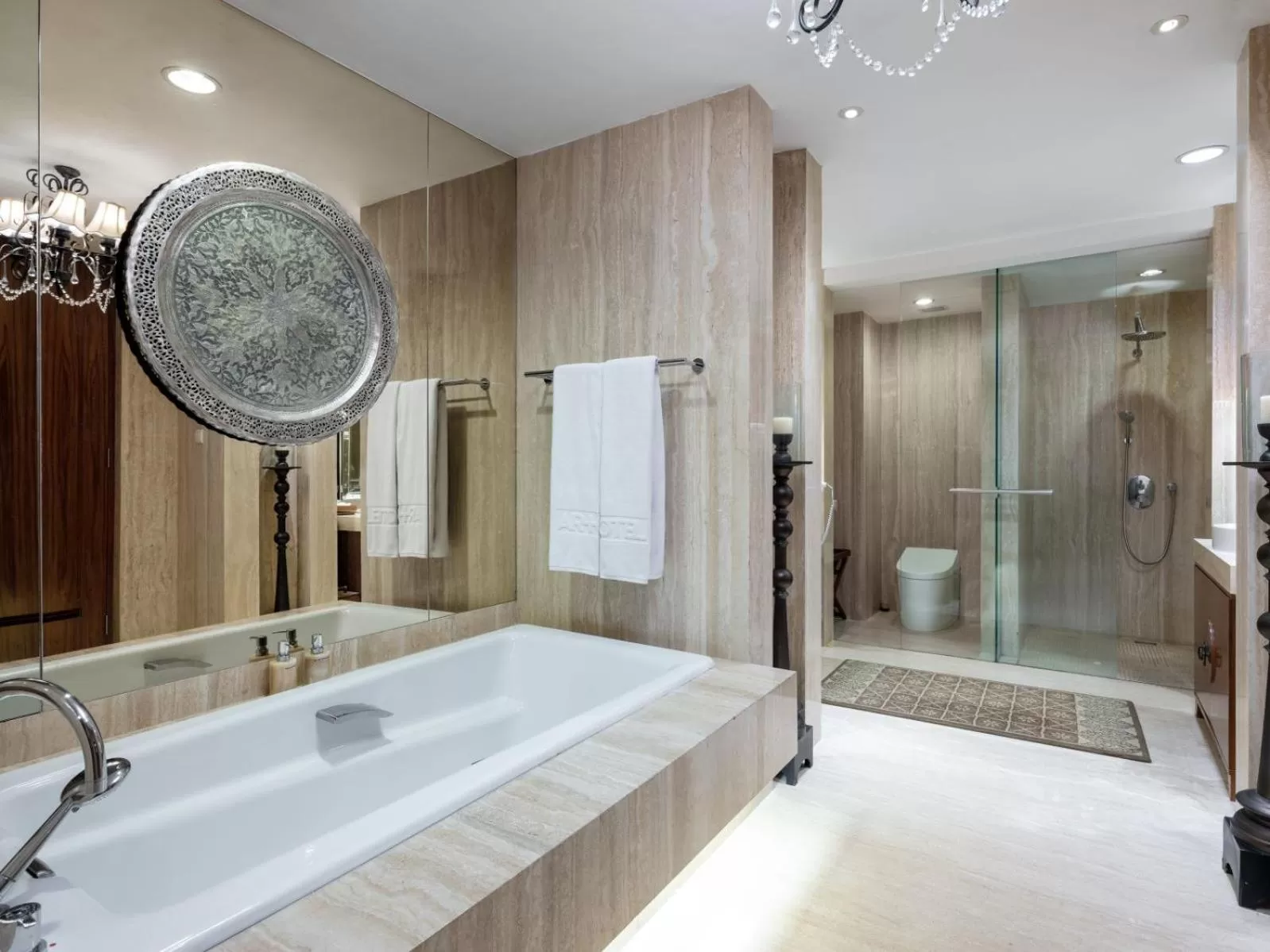 Bathroom in ARTOTEL Suites Bianti Yogyakarta, CHSE Certified