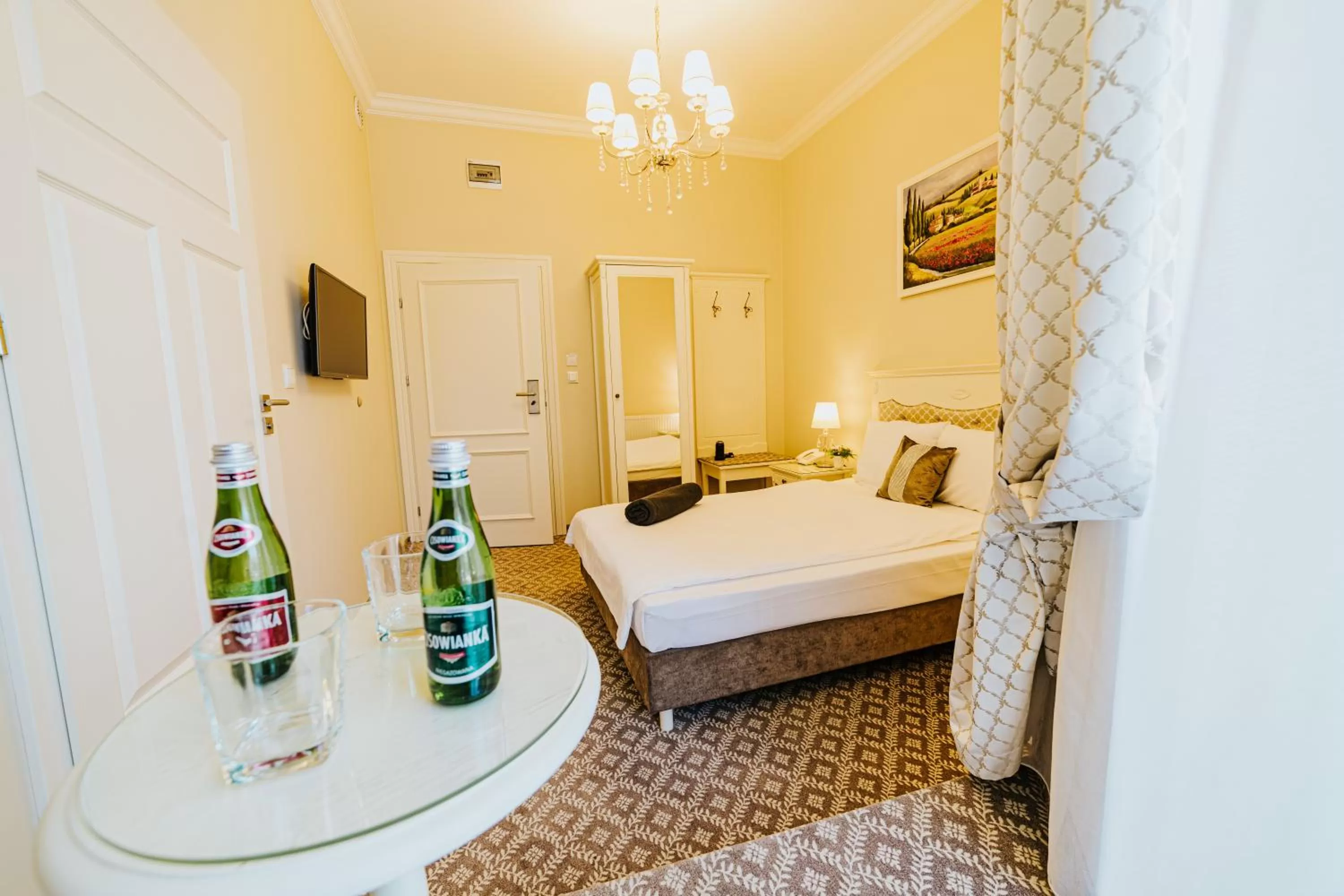 Bed in Hotel Willa Flora