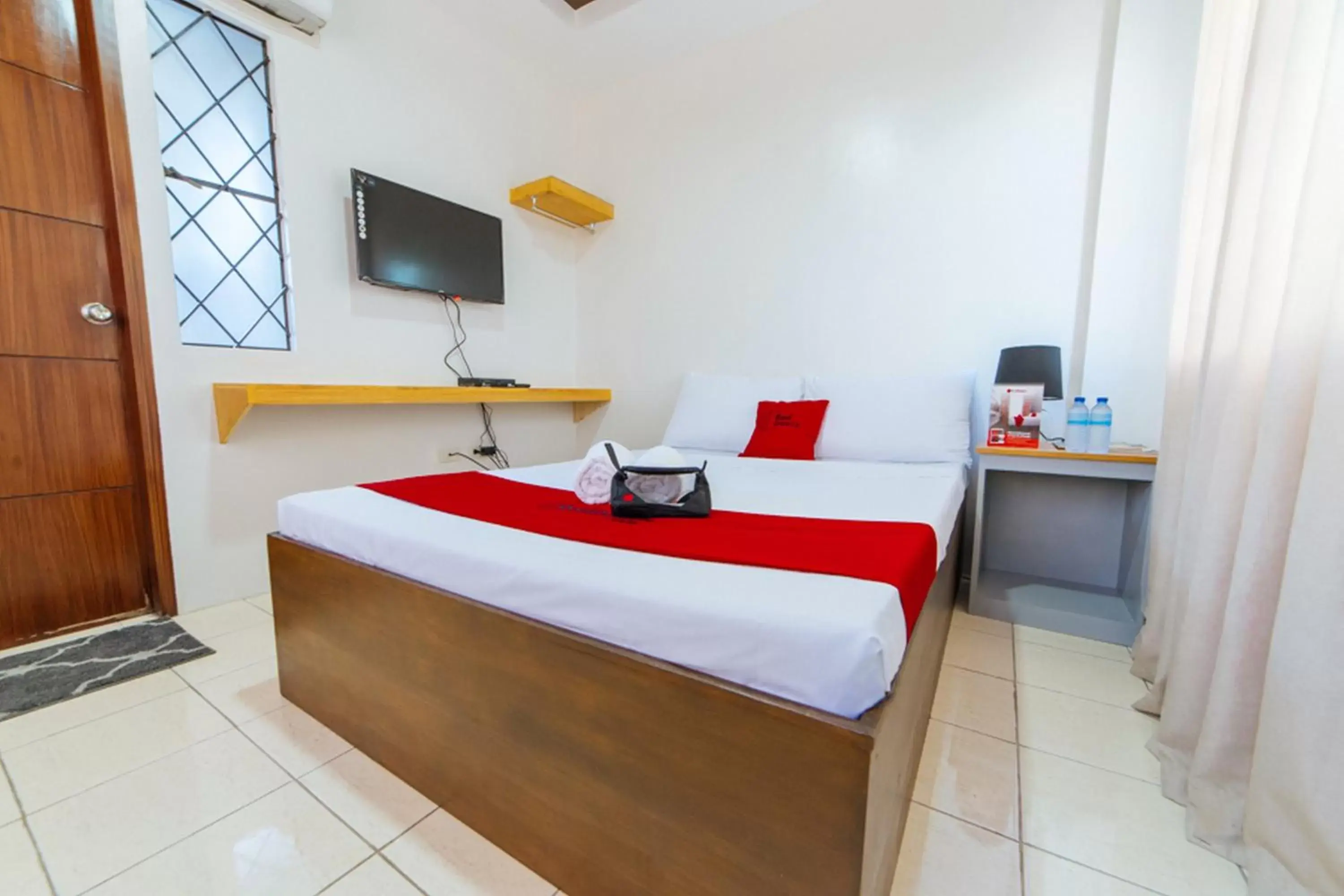 Bedroom, Bed in RedDoorz Plus @ Casa Lucia Sindalan San Fernando City Pampanga