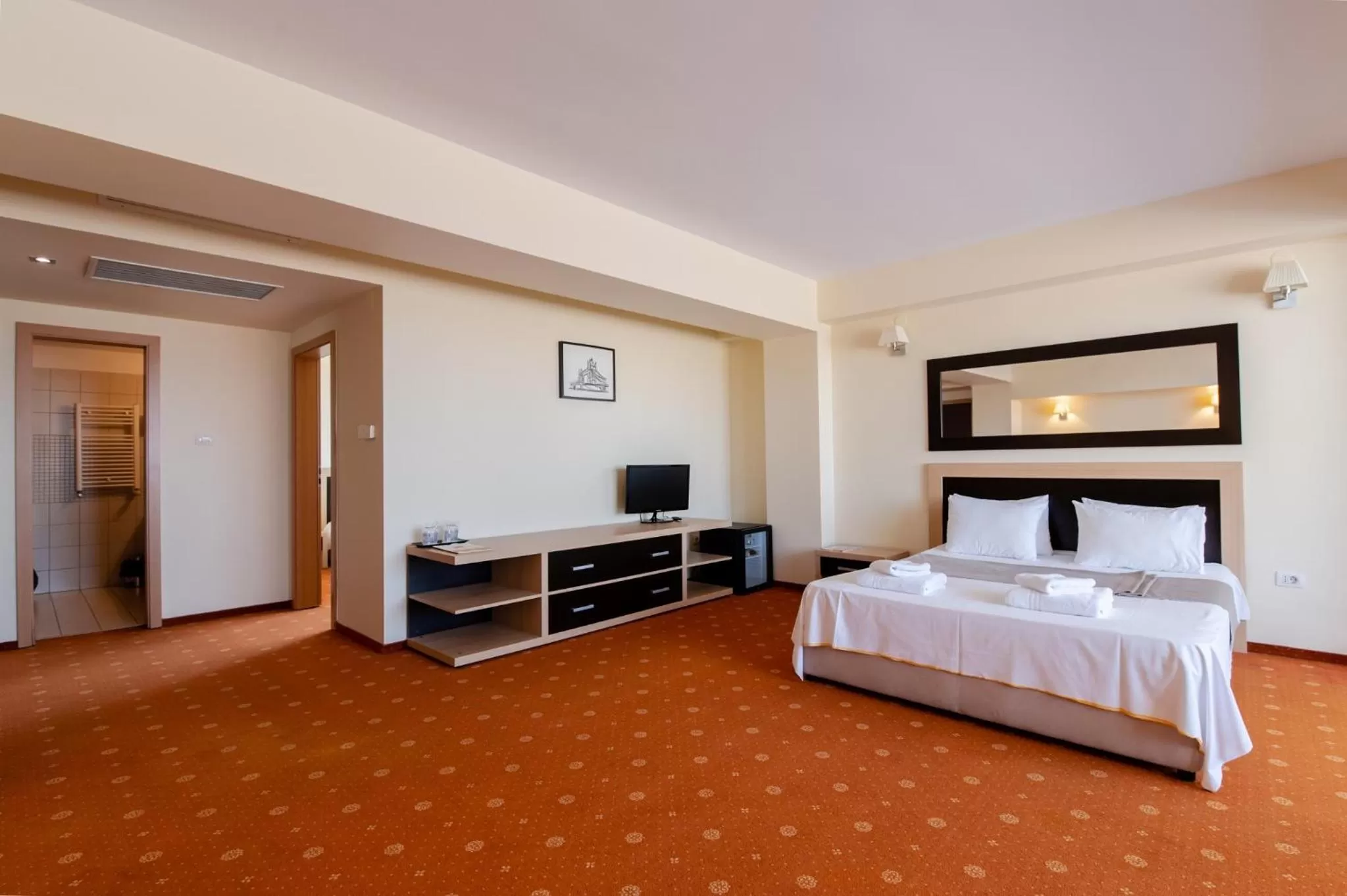 TV and multimedia, Bed in Hotel Oxford By TimHotels