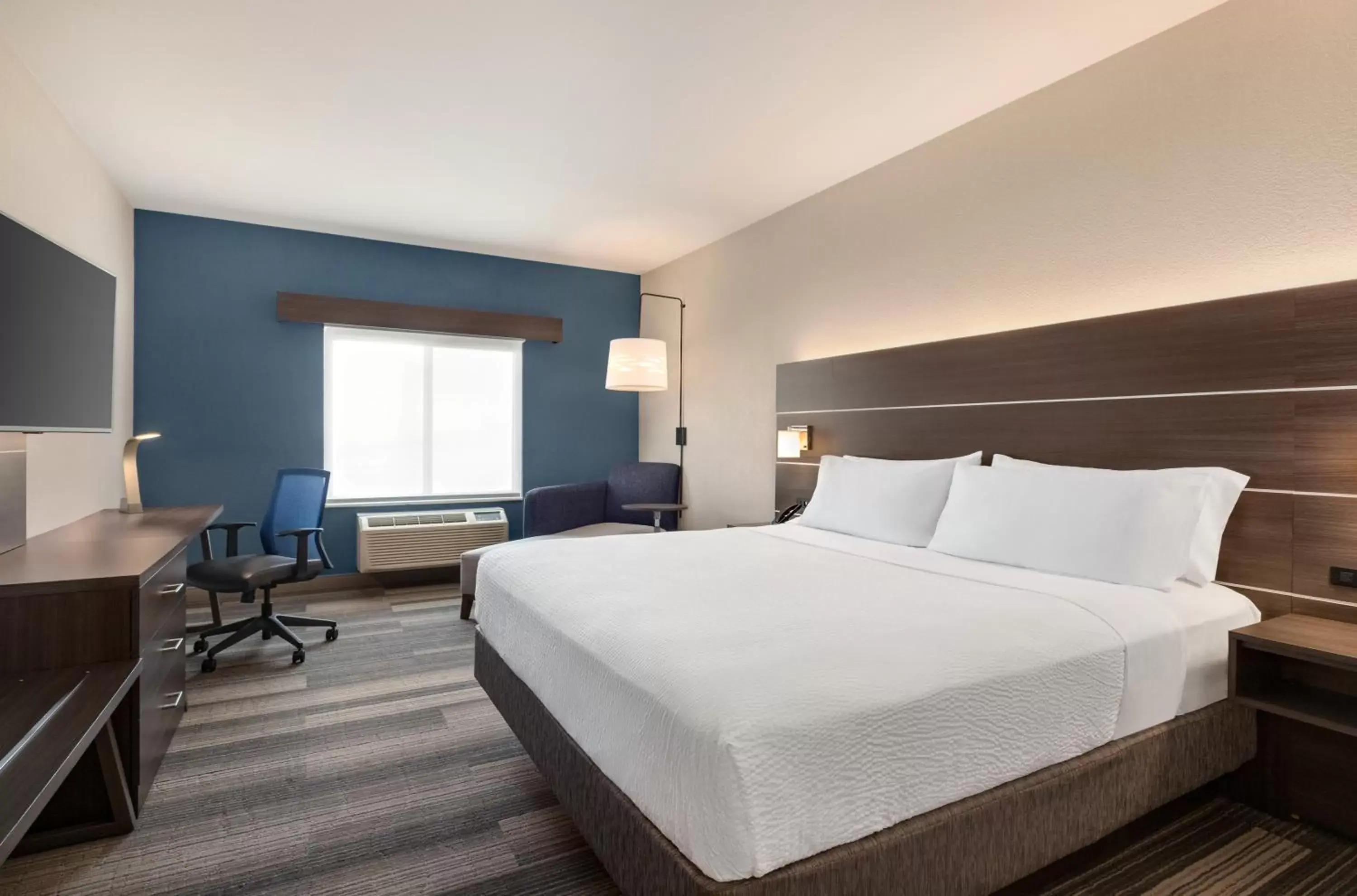 Bed in Holiday Inn Express & Suites Denver Airport, an IHG Hotel