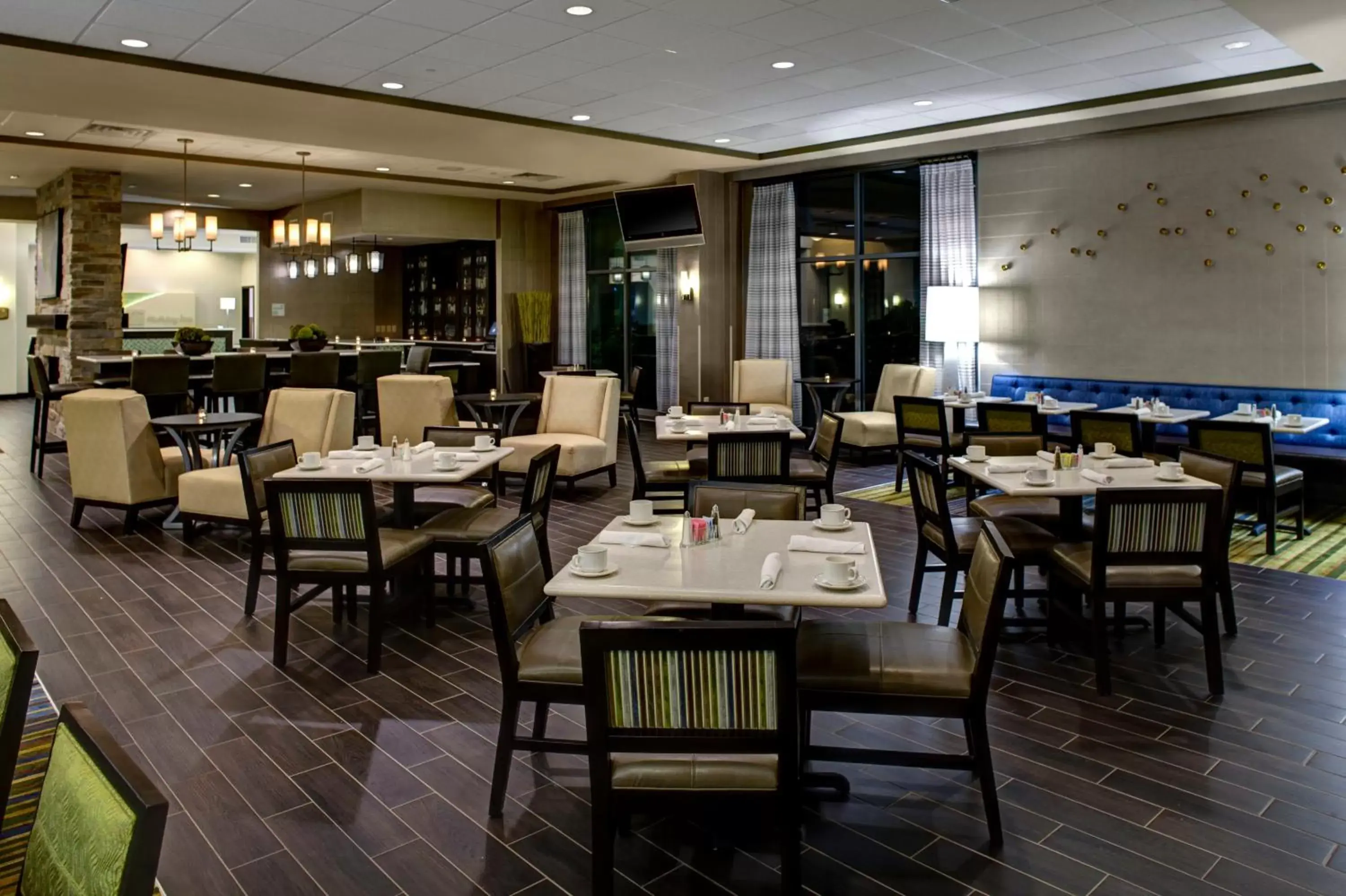 Restaurant/Places to Eat in Holiday Inn Indianapolis North-Carmel, an IHG Hotel