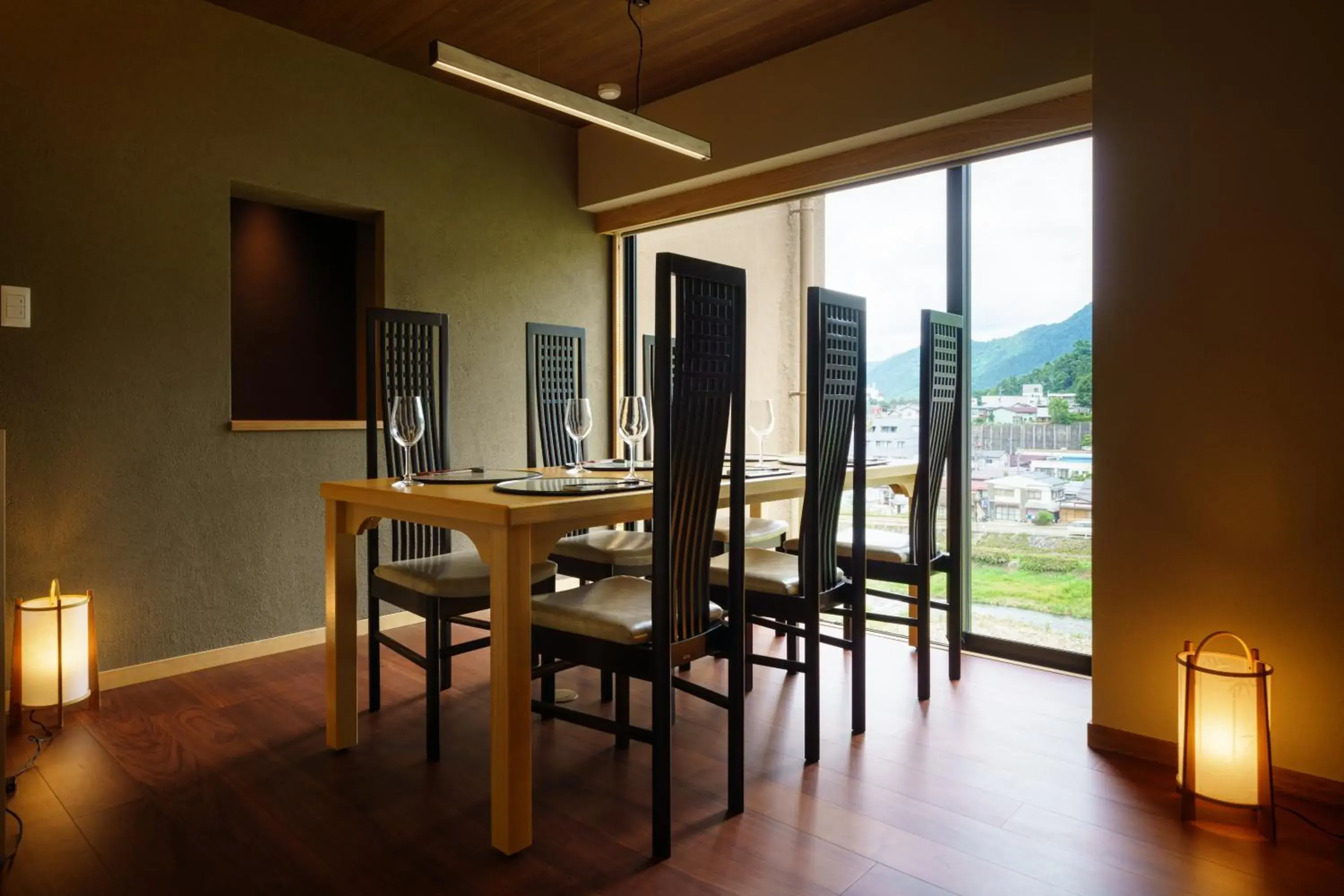 Dining area in Aburaya Tousen