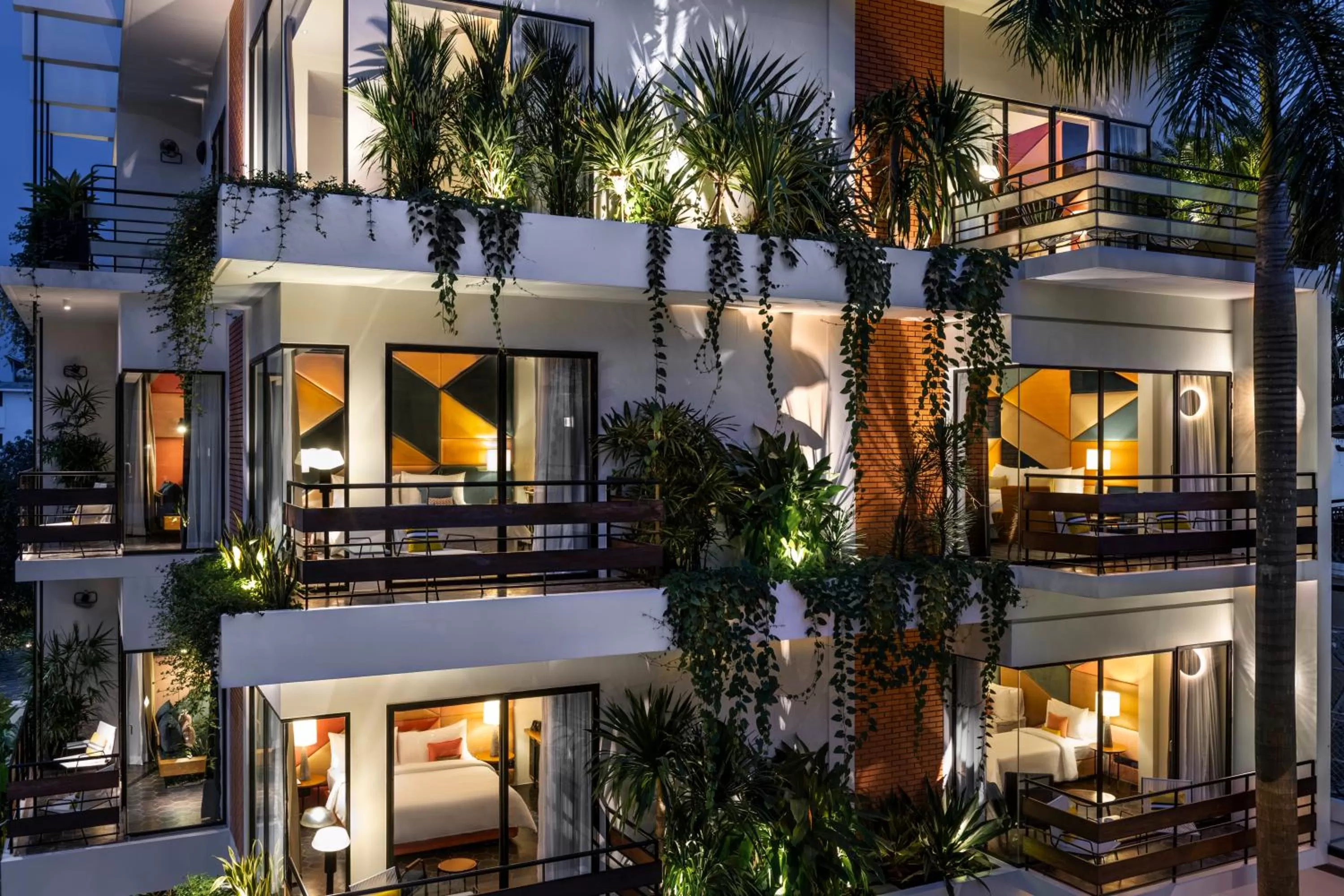 Night in Viroth's Villa