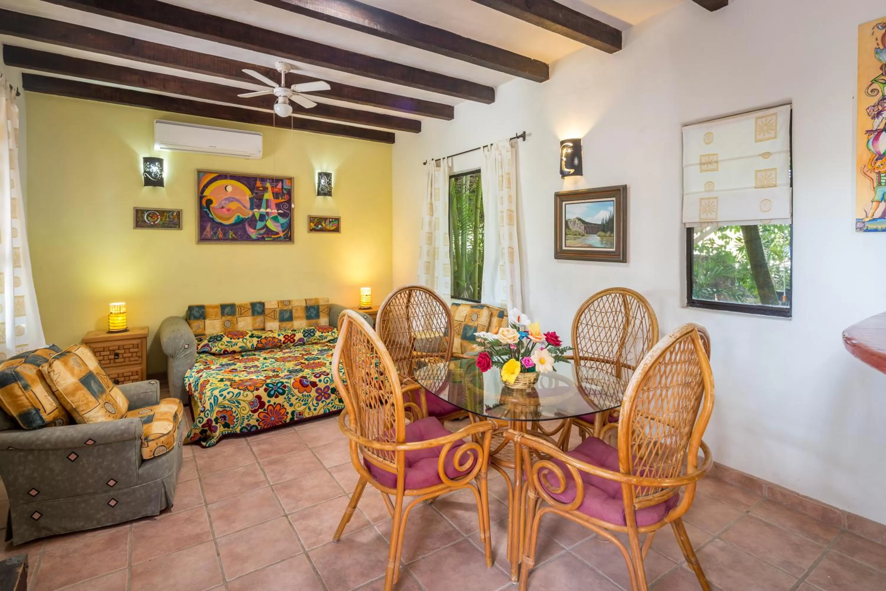 Living room, Seating Area in Serendipity