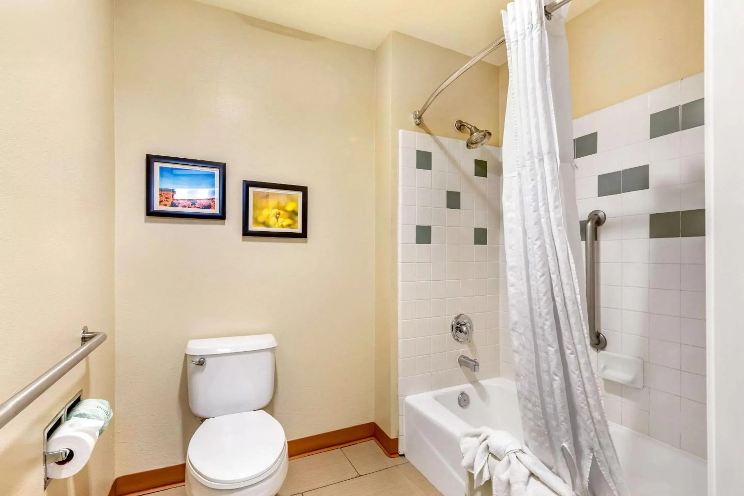 Bathroom in Comfort Inn & Suites Lancaster Antelope Valley