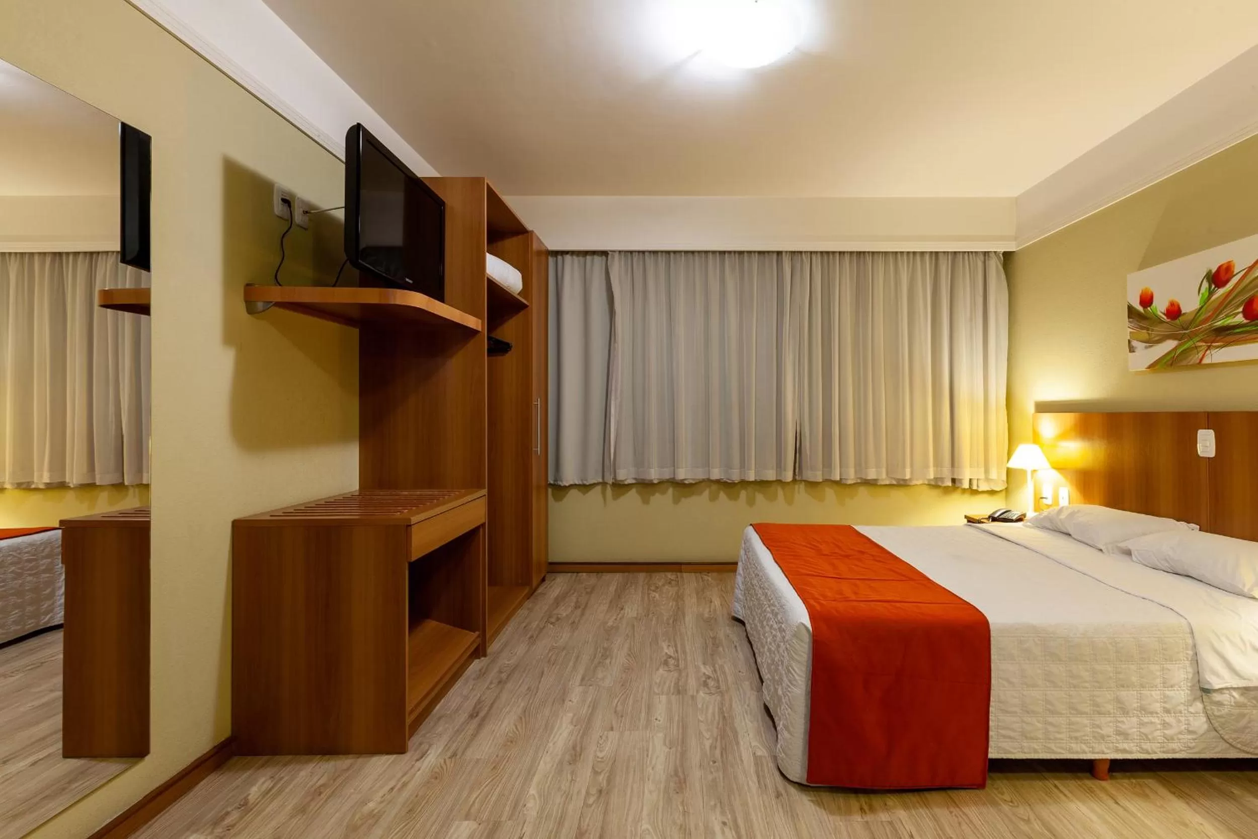 Bed in Tri Hotel Executive Caxias