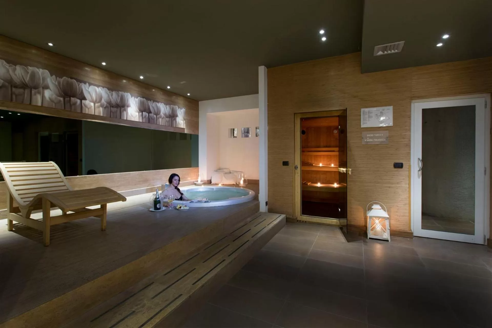Hot Tub in Hotel Pineta Wellness & Spa