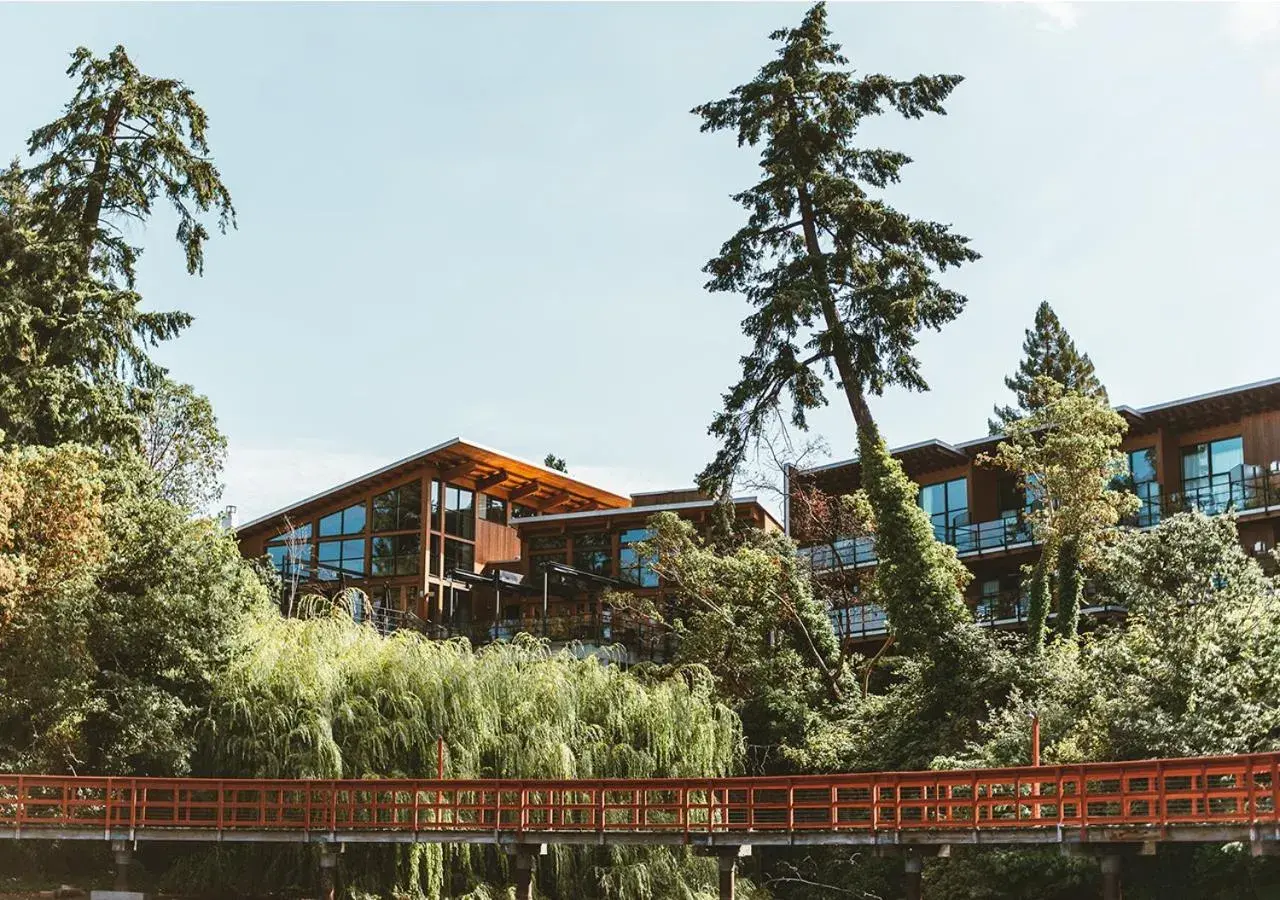 Property Building in Brentwood Bay Resort