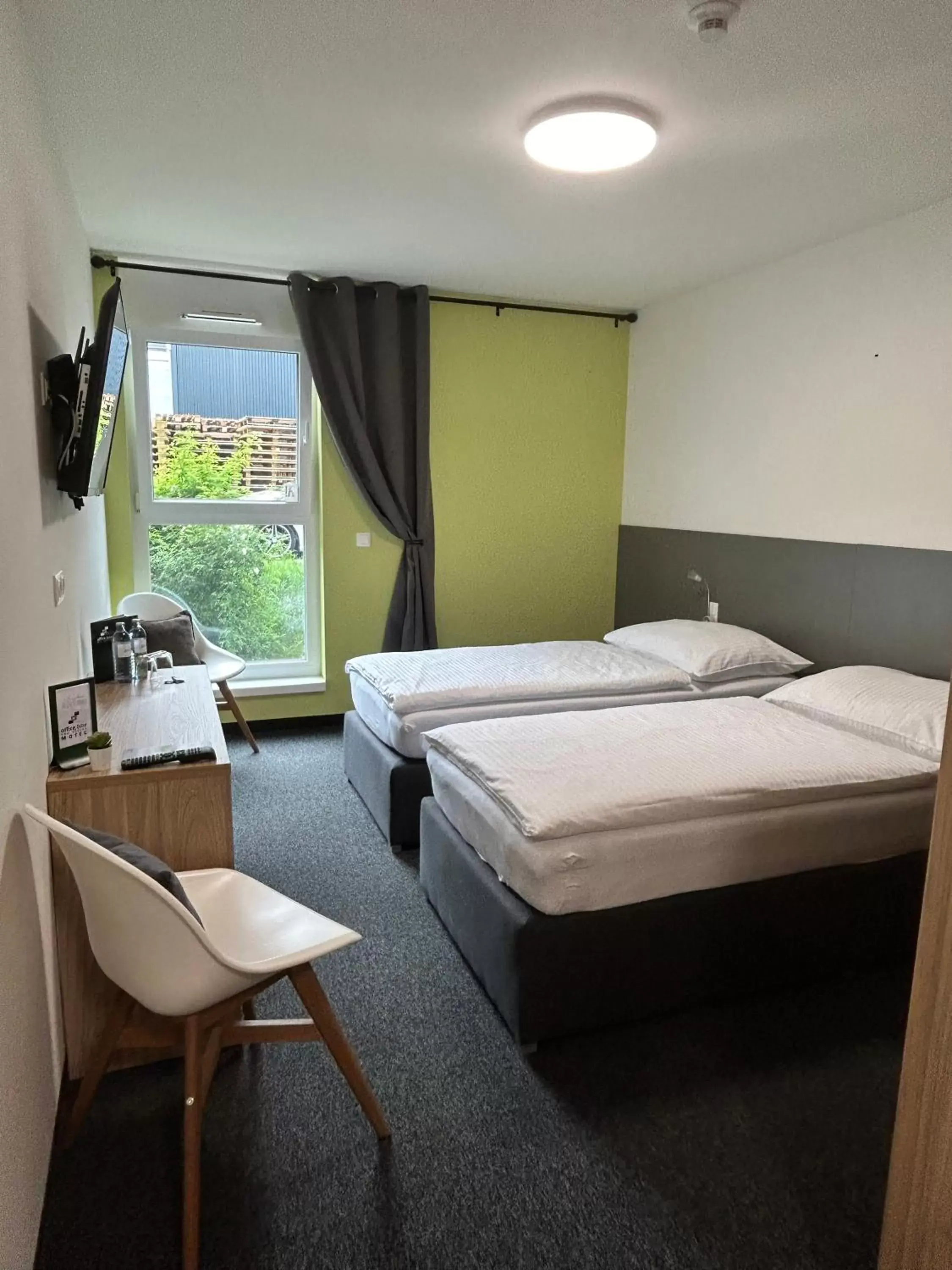 Office Base Bad Vöslau MOTEL Office Base Bad Vöslau MOTEL