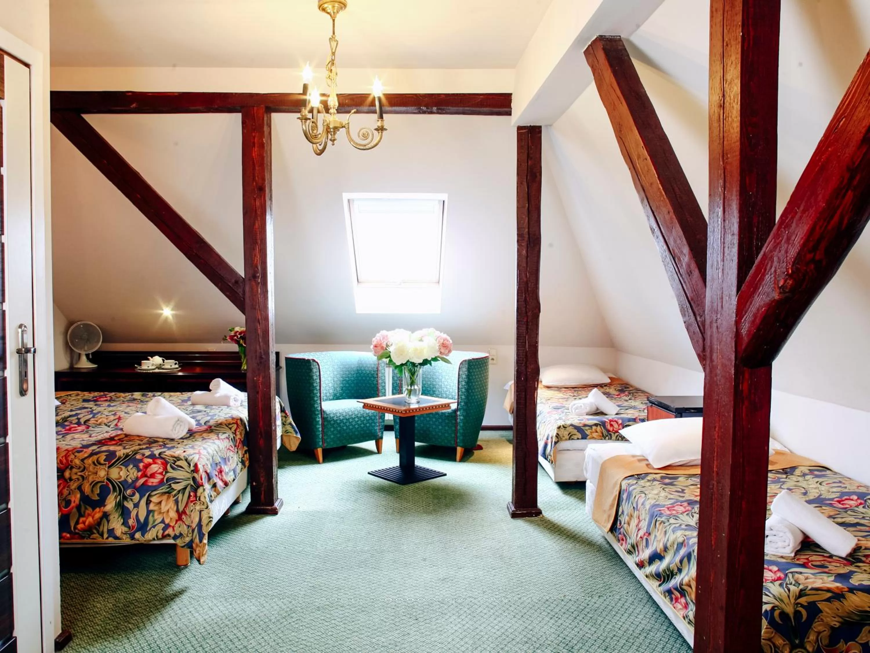 Bed in Miodosytnia Aparthotel