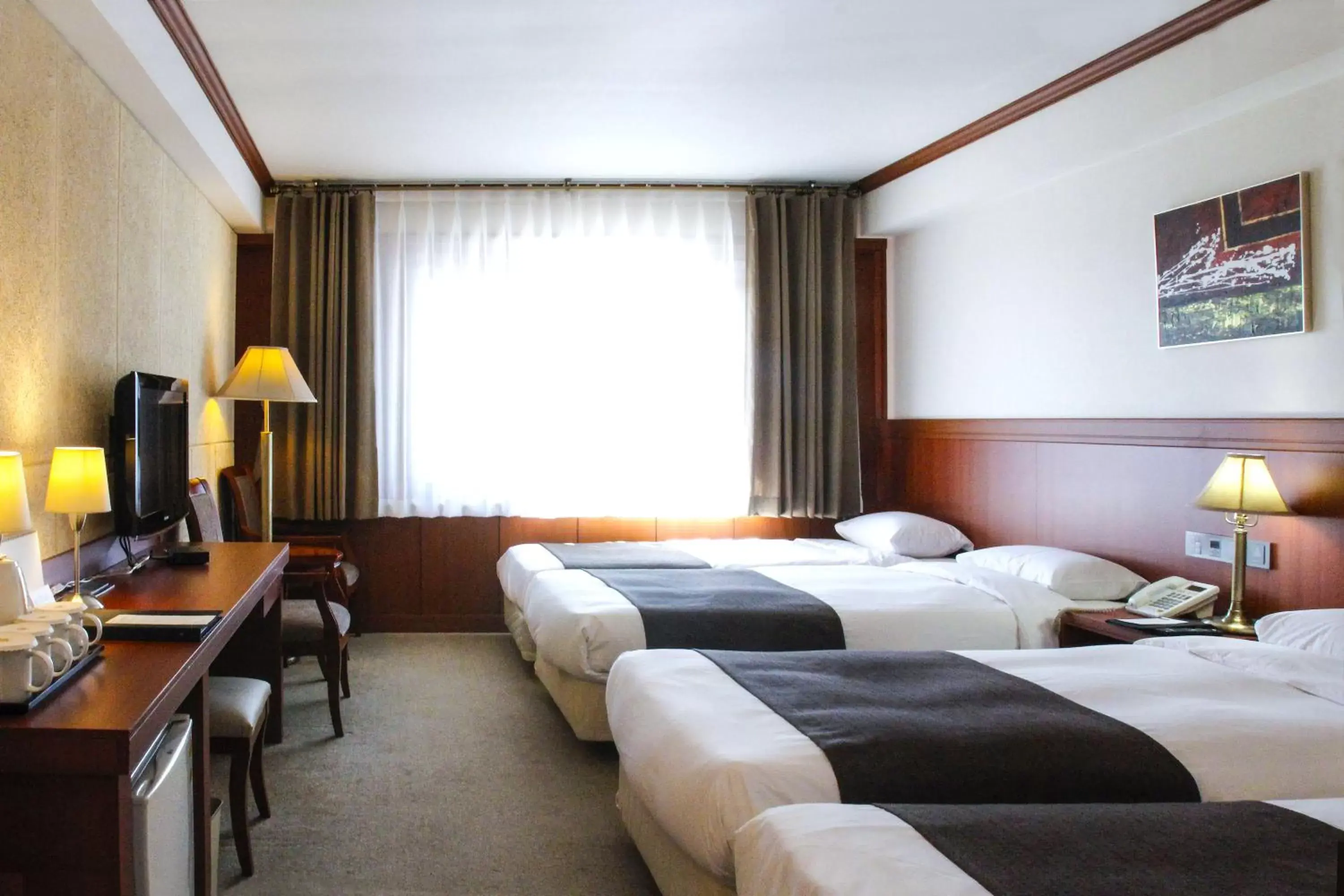 Bed in Commodore Hotel Gyeongju