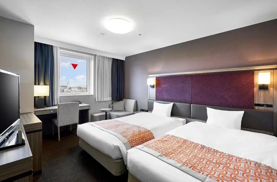 Bed in Daiwa Roynet Hotel Sapporo-Susukino